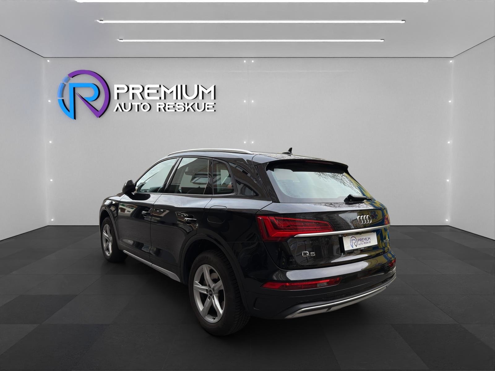 AUDI Q5 50 TFSI e PHEV quattro S-tronic, Plug-in-Hybrid Petrol/Electric, Second hand / Used, Automatic - 4
