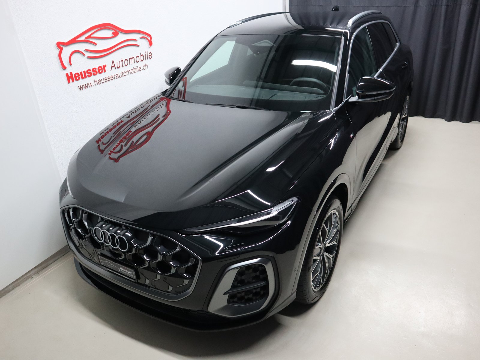 AUDI Q5 TDI quatto 150 kW S-tronic S Line Edition - Navi - M, Mild-Hybrid Diesel/Electric, Second hand / Used, Automatic - 3