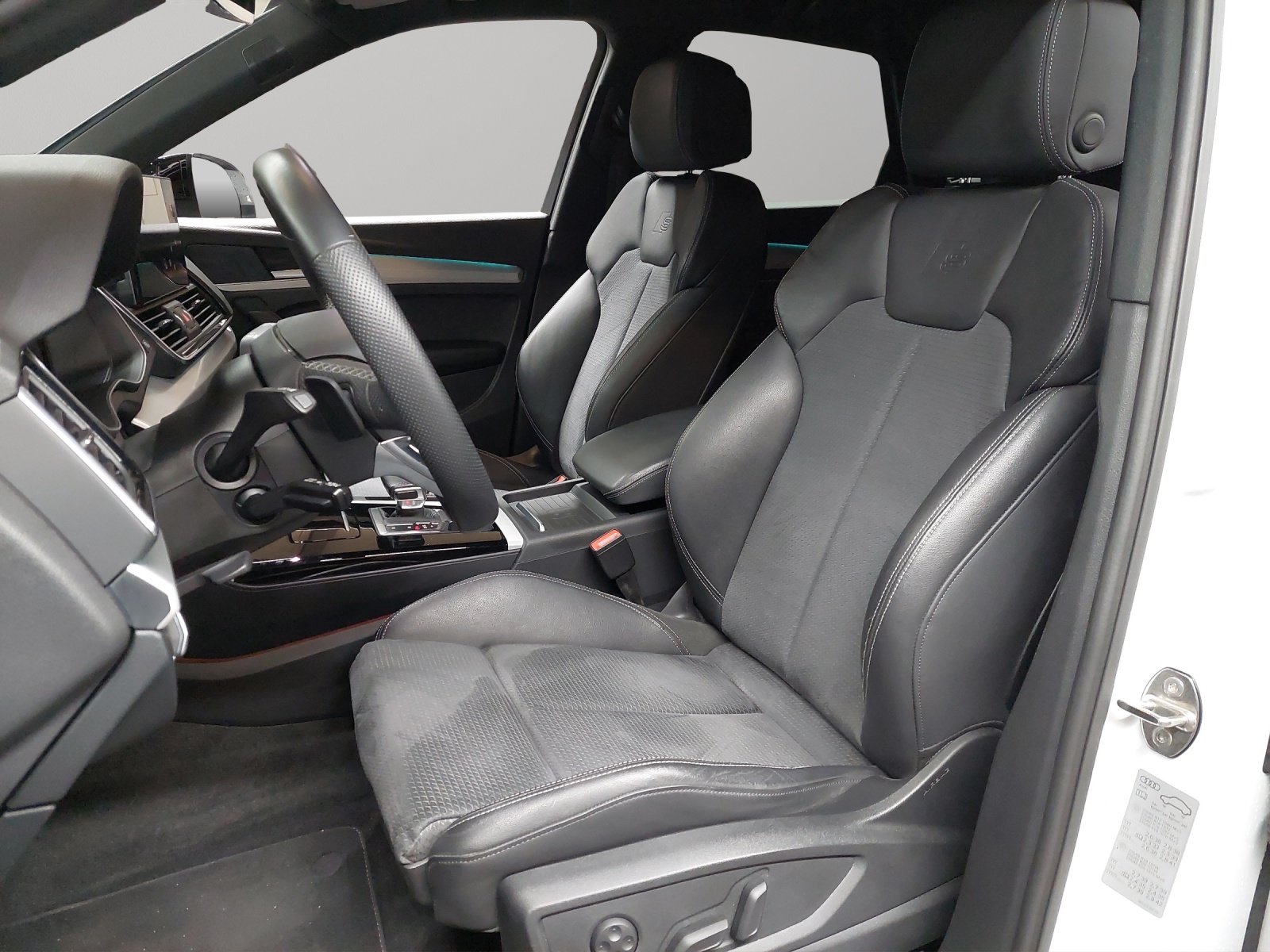 AUDI Q5 50 TFSI e PHEV Black Edition quattro S-tronic, Plug-in-Hybrid Benzin/Elektro, Occasion / Gebraucht, Automatik - 6
