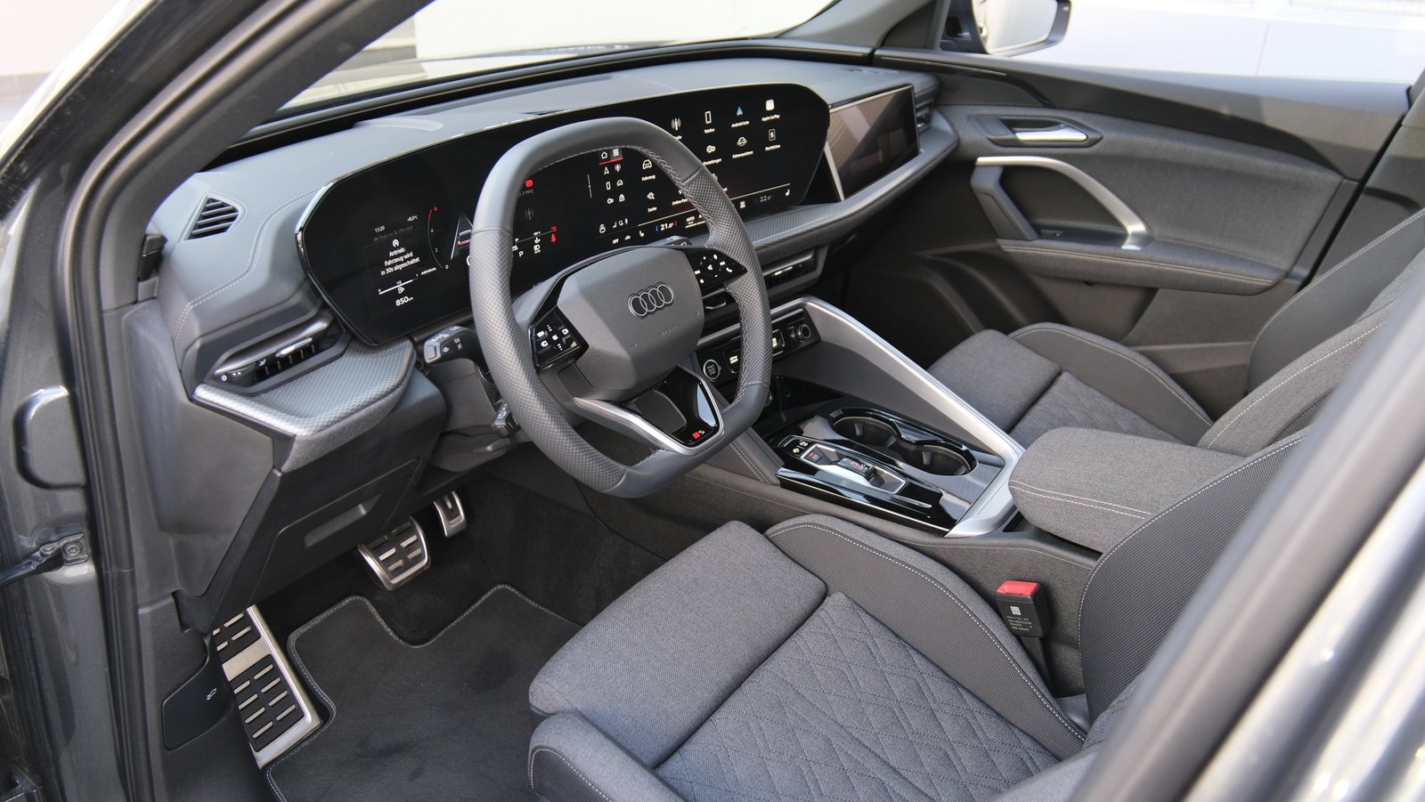 AUDI Q5 TDI quattro 150 S line kW S-tronic, Mild-Hybrid Diesel/Elektro, Occasion / Gebraucht, Automatik - 3