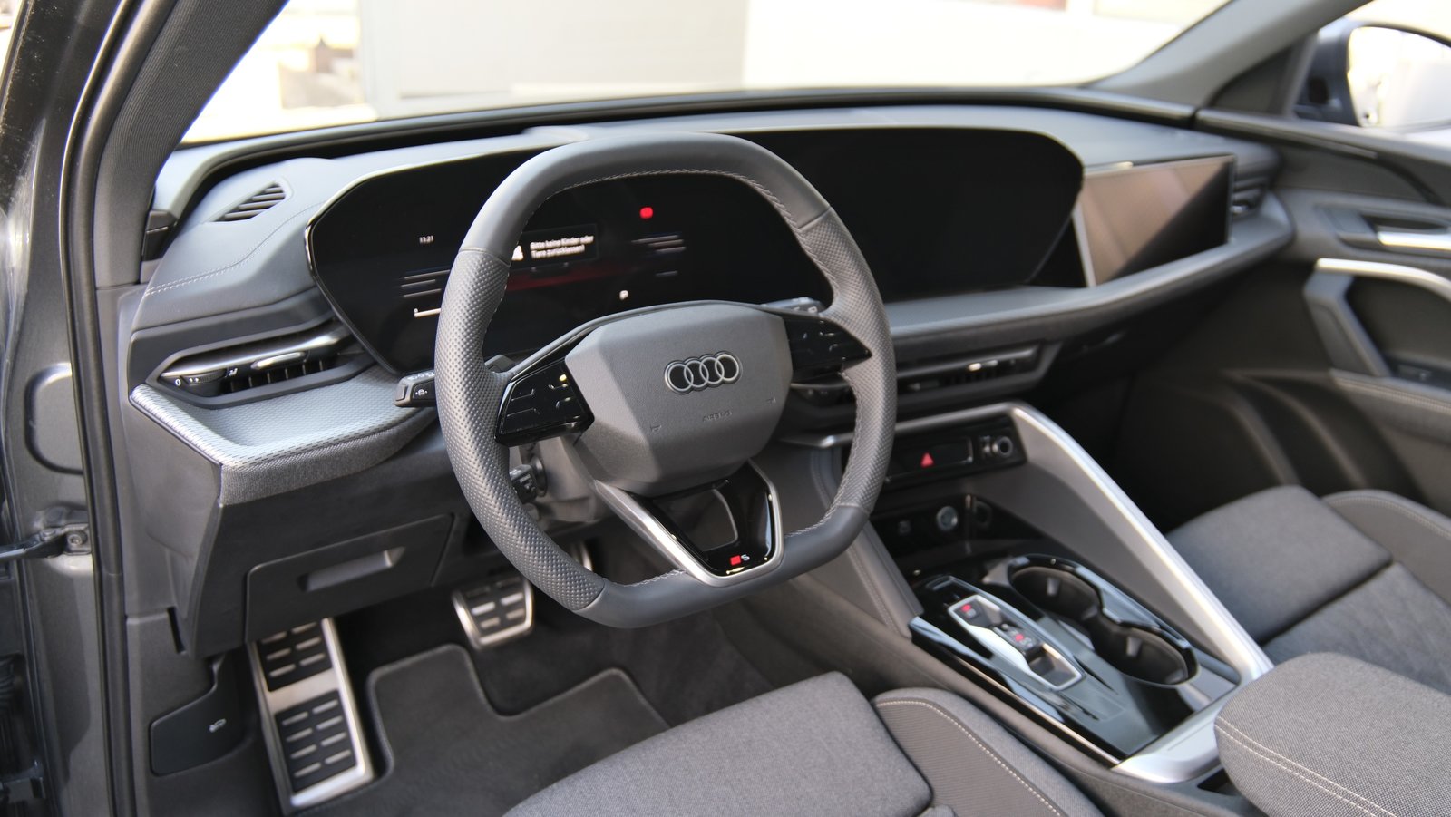 AUDI Q5 TDI quattro 150 S line kW S-tronic, Mild-Hybrid Diesel/Elektro, Occasion / Gebraucht, Automatik - 4
