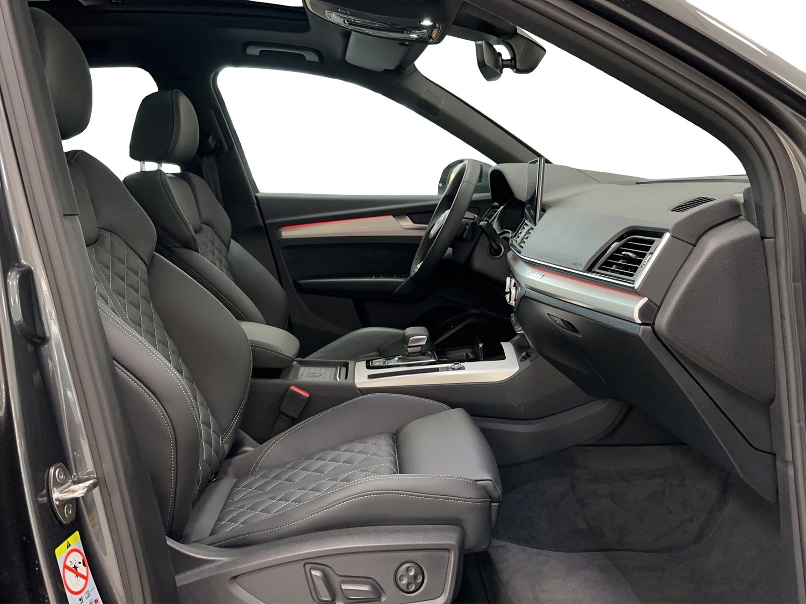 AUDI Q5 45 TFSI S-line quattro S-tronic, Benzin, Occasion / Gebraucht, Automatik - 7