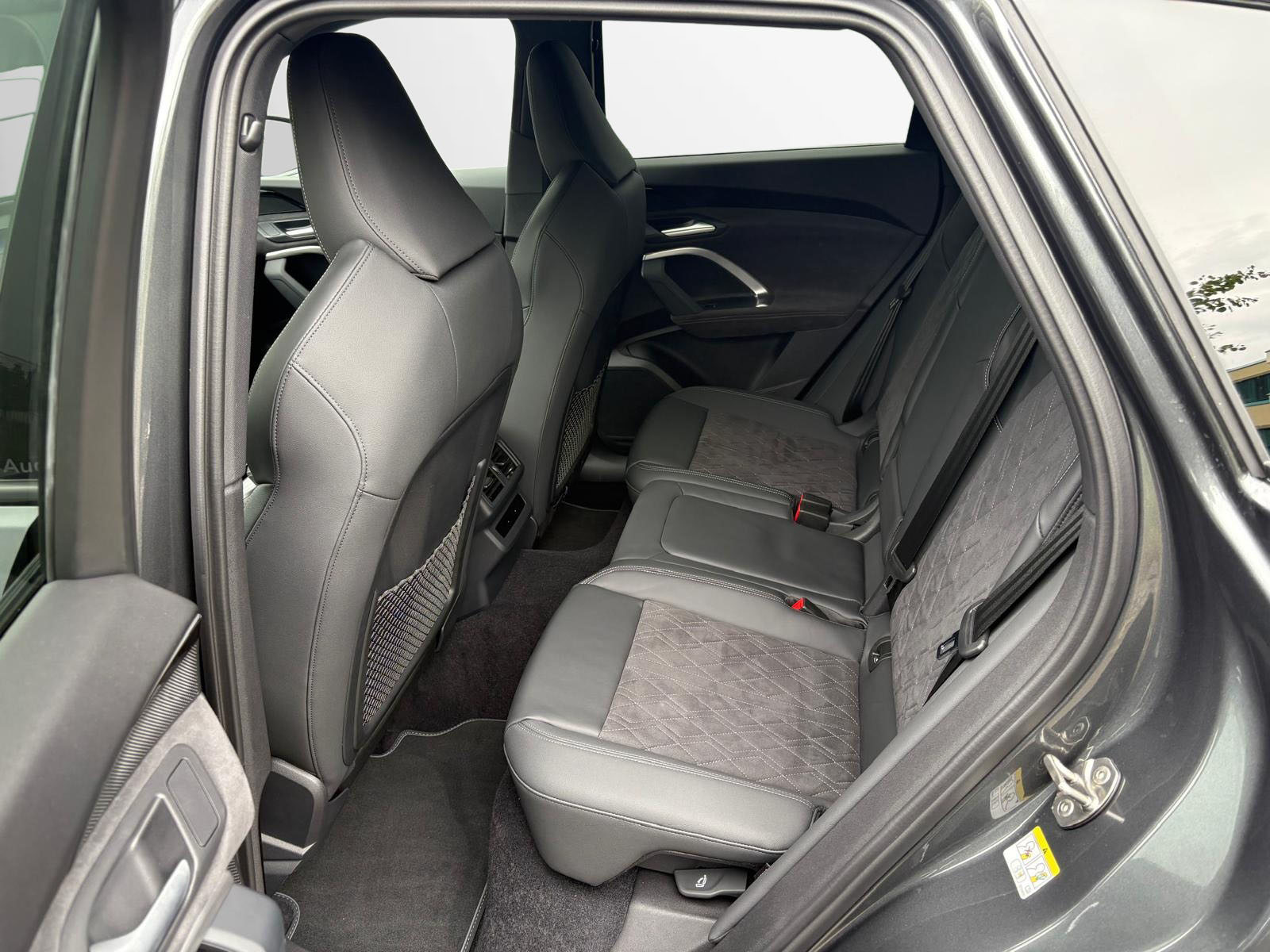 AUDI Q5 SUV TFSI 150 kW, Benzin, Occasion / Gebraucht, Automatik - 6
