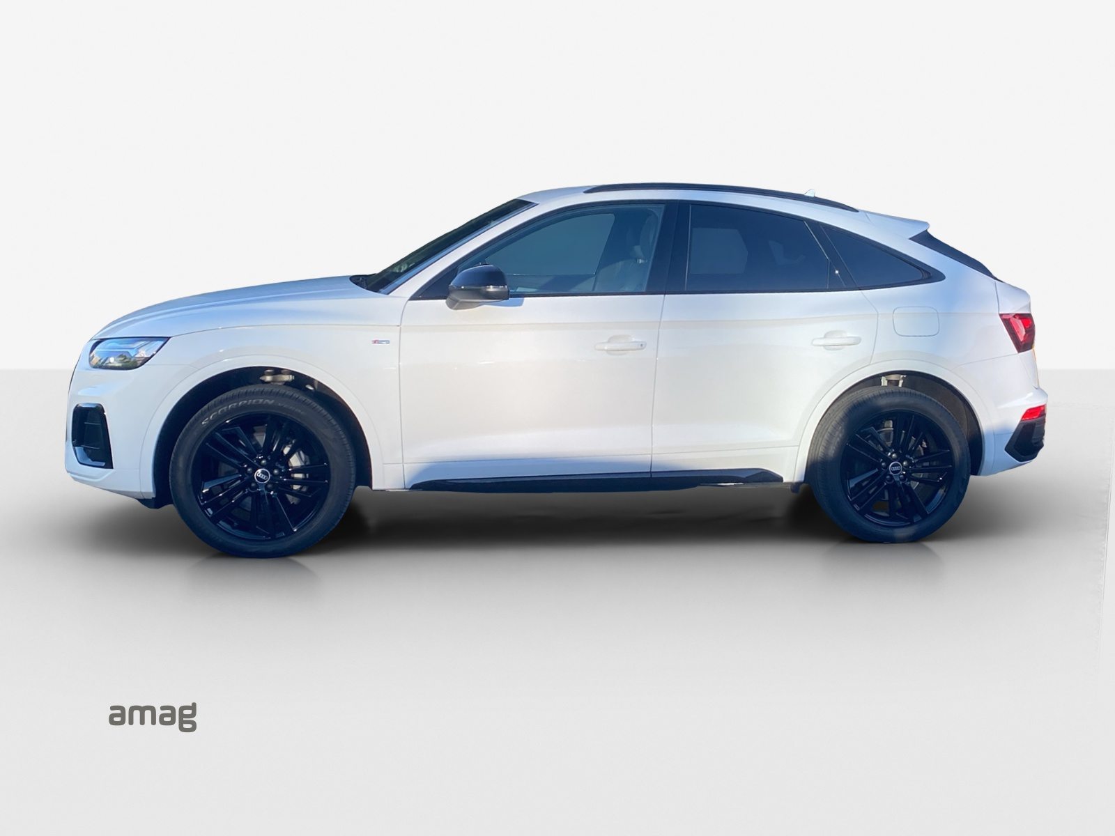 AUDI Q5 SB 50 TFSI e Black Edition, Voll-Hybrid Benzin/Elektro, Occasion / Gebraucht, Automatik - 2
