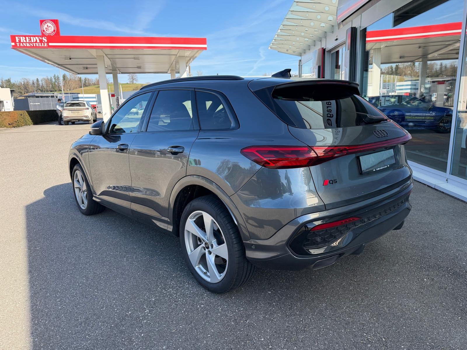 AUDI Q5 TFSI quatto 150 kW S-tronic, Hybride Léger Essence/Électricité, Occasion / Utilisé, Automatique - 3