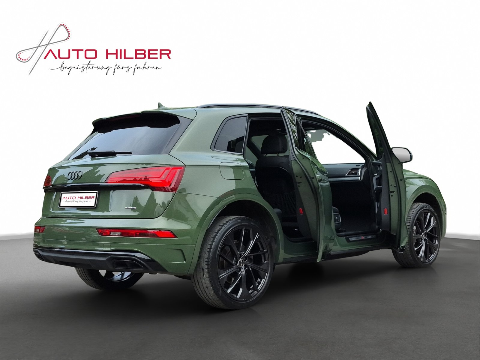 AUDI Q5 40 TFSI S line quattro S-tronic *AHK* *Distriktgrün, Benzin, Occasion / Gebraucht, Automatik - 7