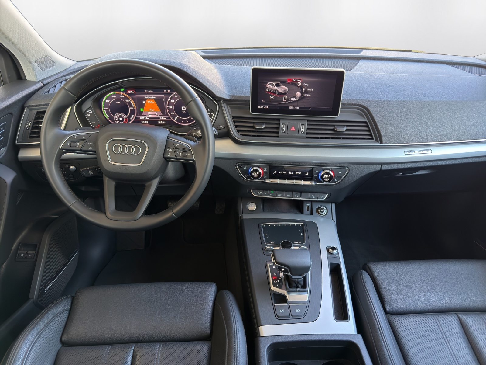 AUDI Q5 55 TFSI e sport, Hybride Intégral Essence/Électricité, Occasion / Utilisé, Automatique - 7