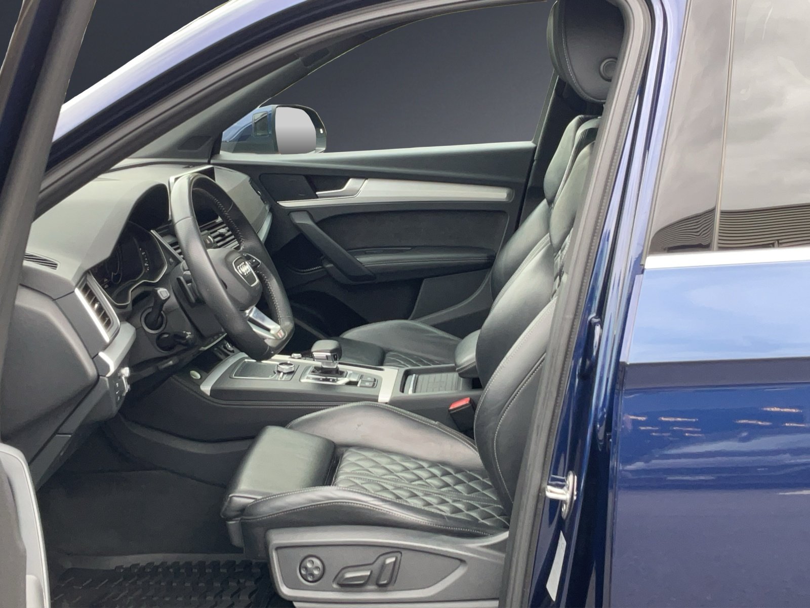 AUDI Q5 55 TFSI e sport qu, Plug-in-Hybrid Petrol/Electric, Second hand / Used, Automatic - 7