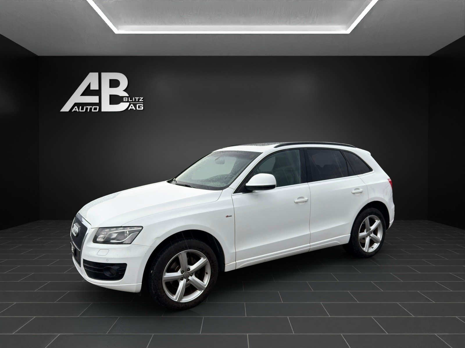 AUDI Q5 2.0 TDI S-Line quattro S-tronic mit 170 PS, Diesel, Occasion / Gebraucht, Automatik - 2