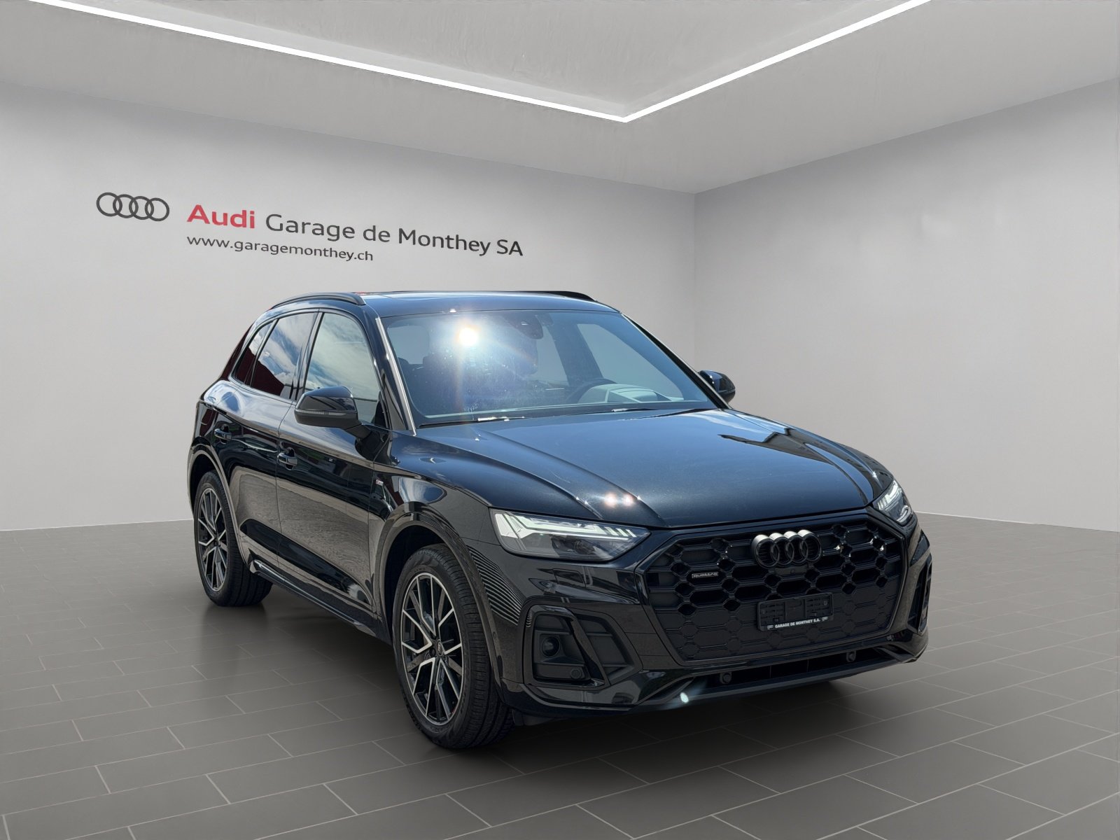 AUDI Q5 40 TDI Black Edition quattro S-tronic, Mild-Hybrid Diesel/Elektro, Occasion / Gebraucht, Automatik - 2