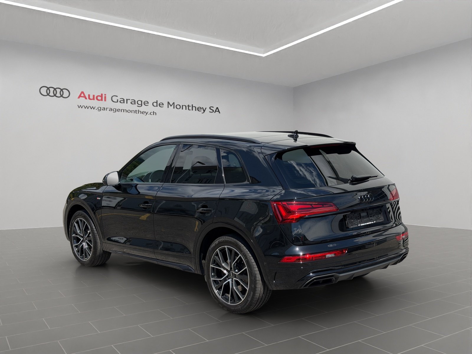 AUDI Q5 40 TDI Black Edition quattro S-tronic, Mild-Hybrid Diesel/Elektro, Occasion / Gebraucht, Automatik - 3