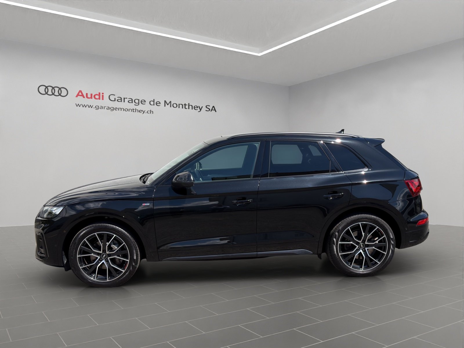 AUDI Q5 40 TDI Black Edition quattro S-tronic, Mild-Hybrid Diesel/Elektro, Occasion / Gebraucht, Automatik - 5