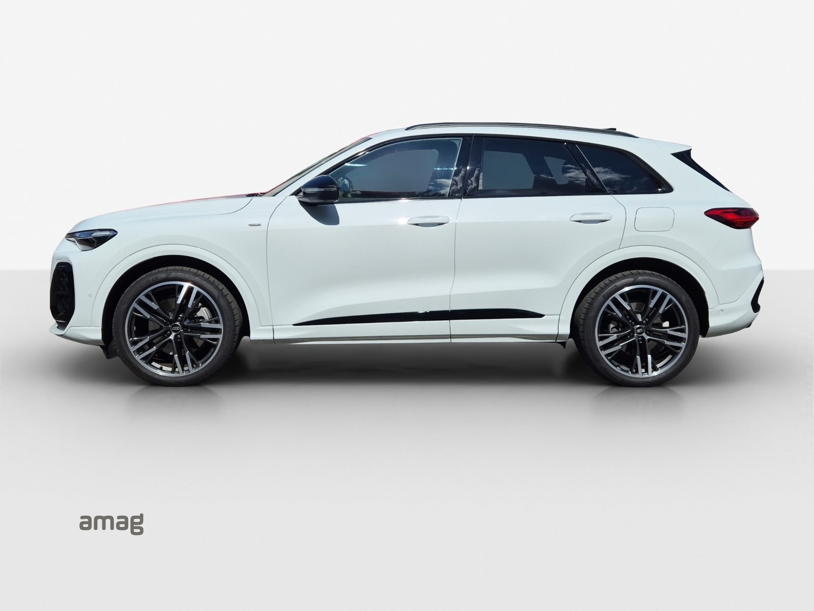 AUDI Q5 SUV e-hybrid 220 kW, Full-Hybrid Petrol/Electric, Second hand / Used, Automatic - 2