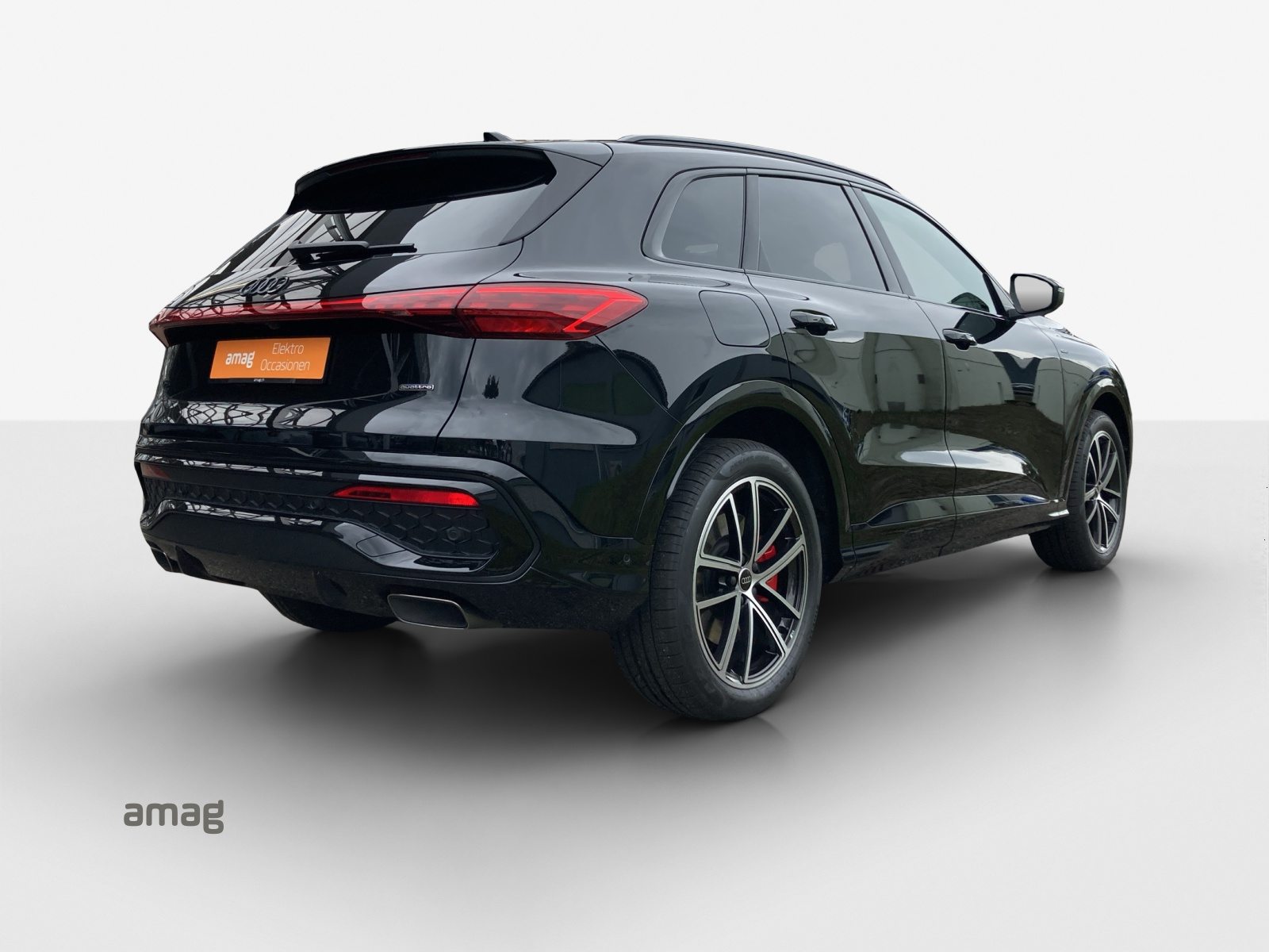 AUDI Q5 SUV e-hybrid 270 kW, Full-Hybrid Petrol/Electric, Second hand / Used, Automatic - 5