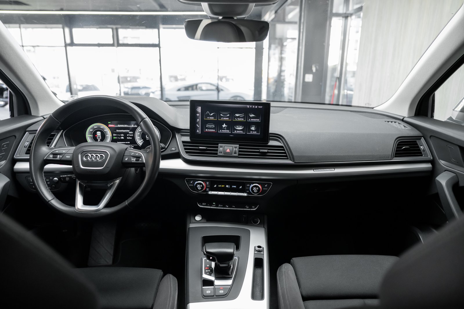 AUDI Q5 55 TFSI e PHEV S line quattro S-tronic, Plug-in-Hybrid Petrol/Electric, Second hand / Used, Automatic - 3