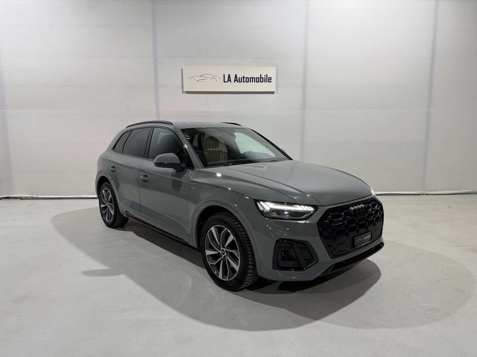AUDI Q5 40 TDI S-line quattro S-tronic, Mild-Hybrid Diesel/Elektro, Occasion / Gebraucht, Automatik - 5