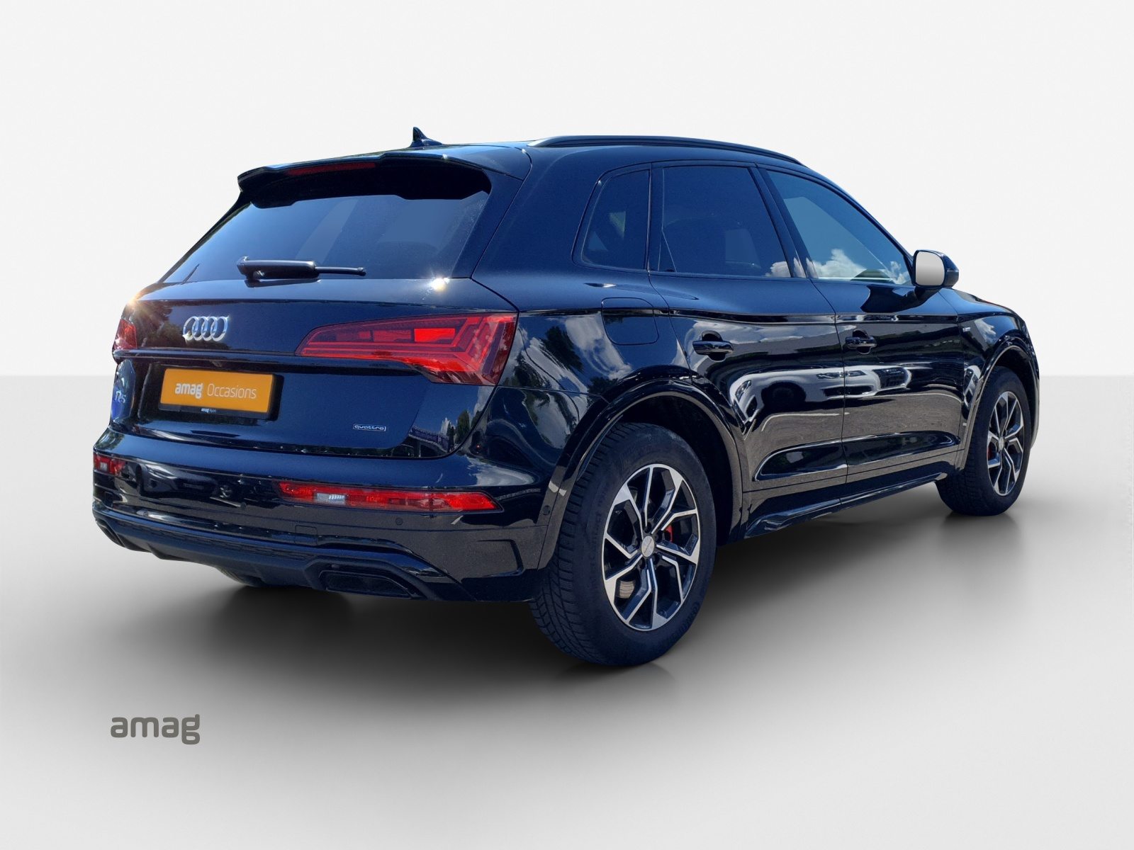 AUDI Q5 45 TFSI S line, Petrol, Second hand / Used, Automatic - 5