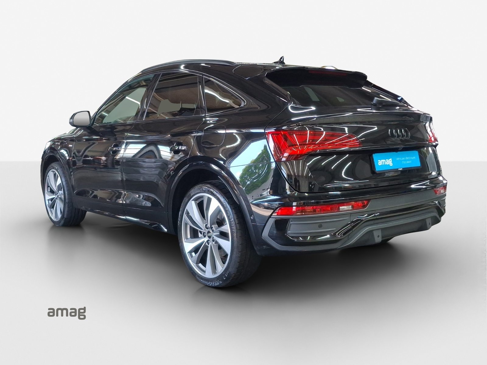AUDI Q5 SB 50 TFSI e Black Edition, Full-Hybrid Petrol/Electric, Second hand / Used, Automatic - 4