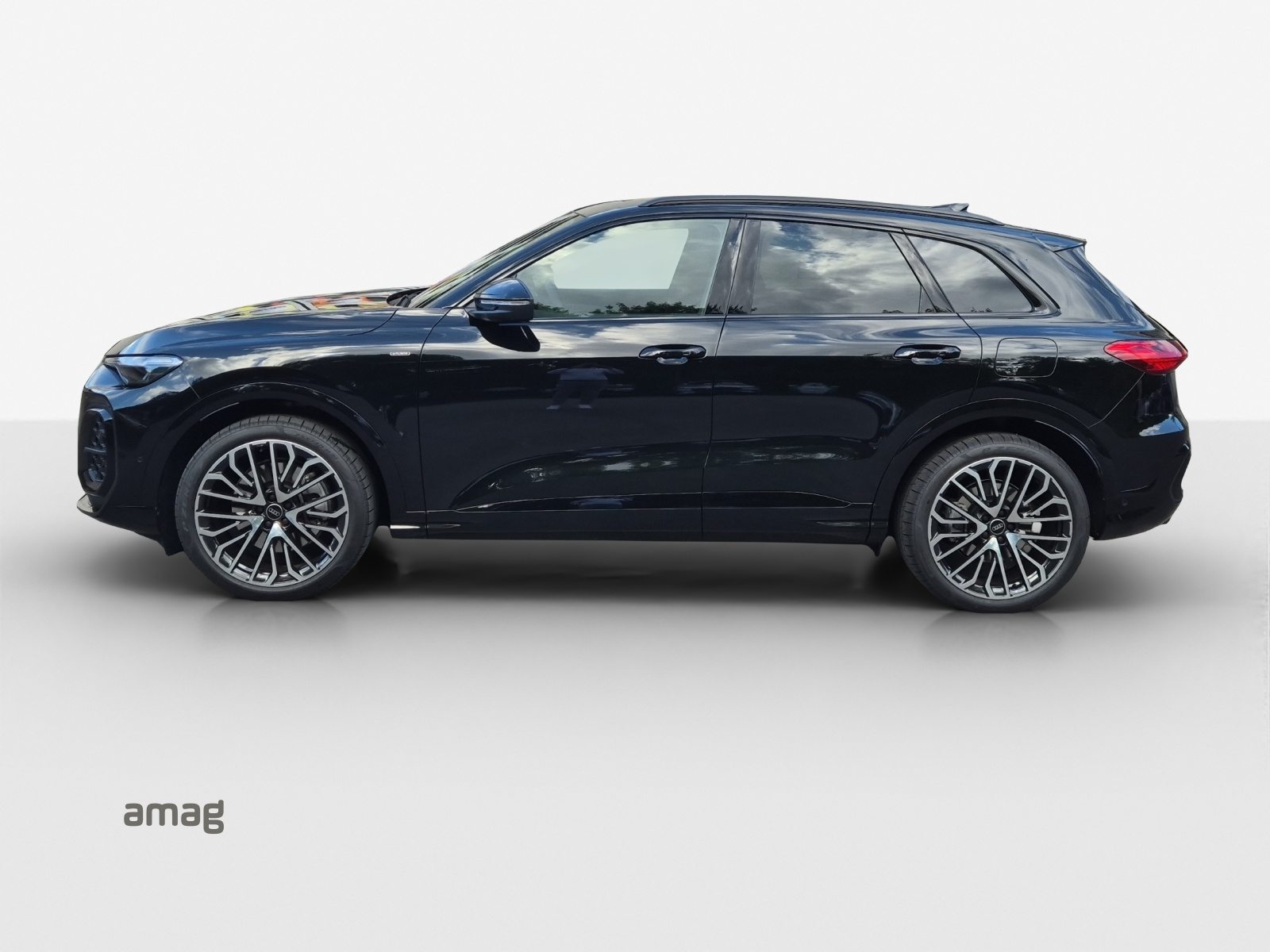 AUDI Q5 SUV e-hybrid 220 kW, Full-Hybrid Petrol/Electric, Second hand / Used, Automatic - 2
