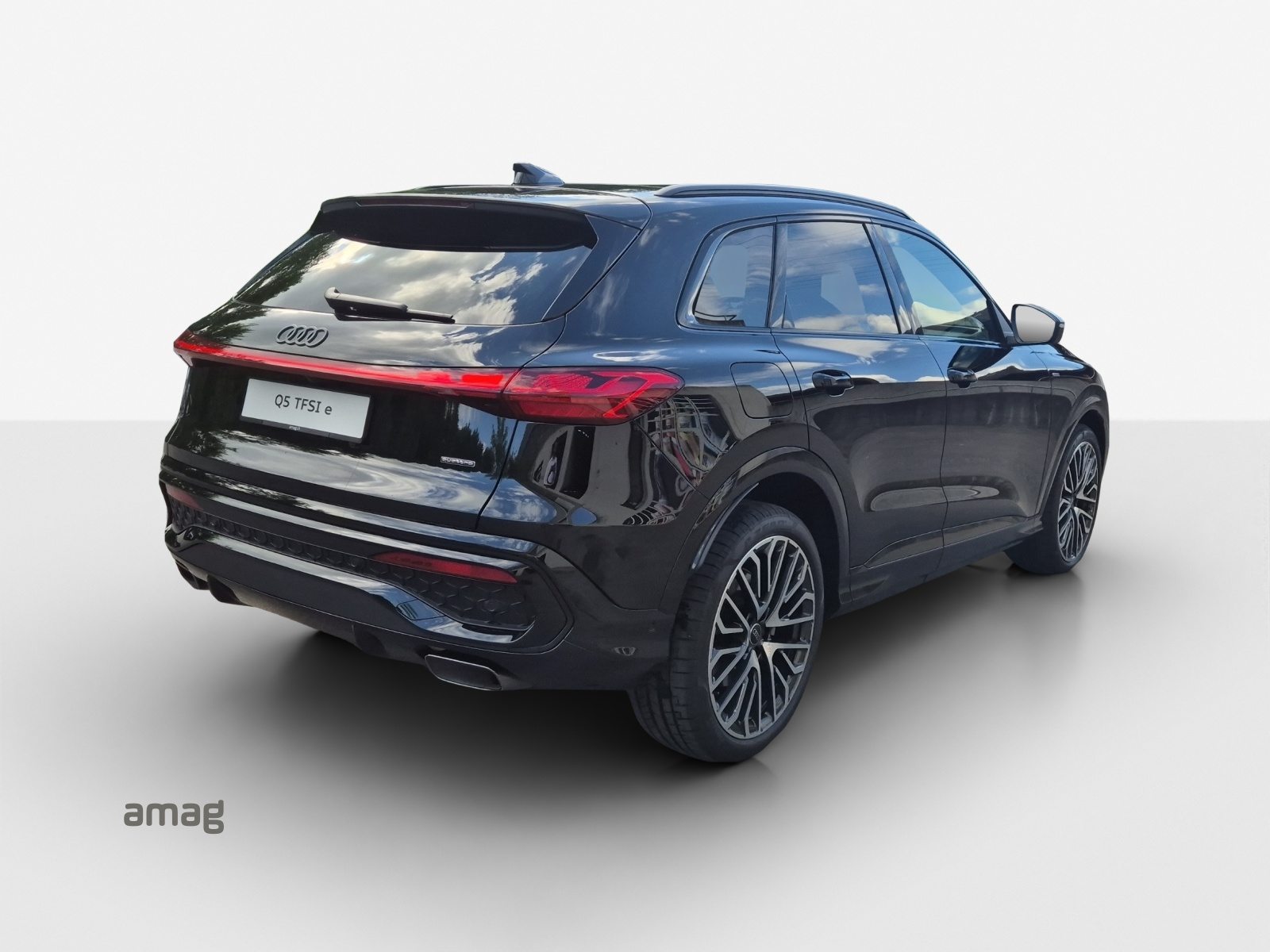 AUDI Q5 SUV e-hybrid 220 kW, Full-Hybrid Petrol/Electric, Second hand / Used, Automatic - 5