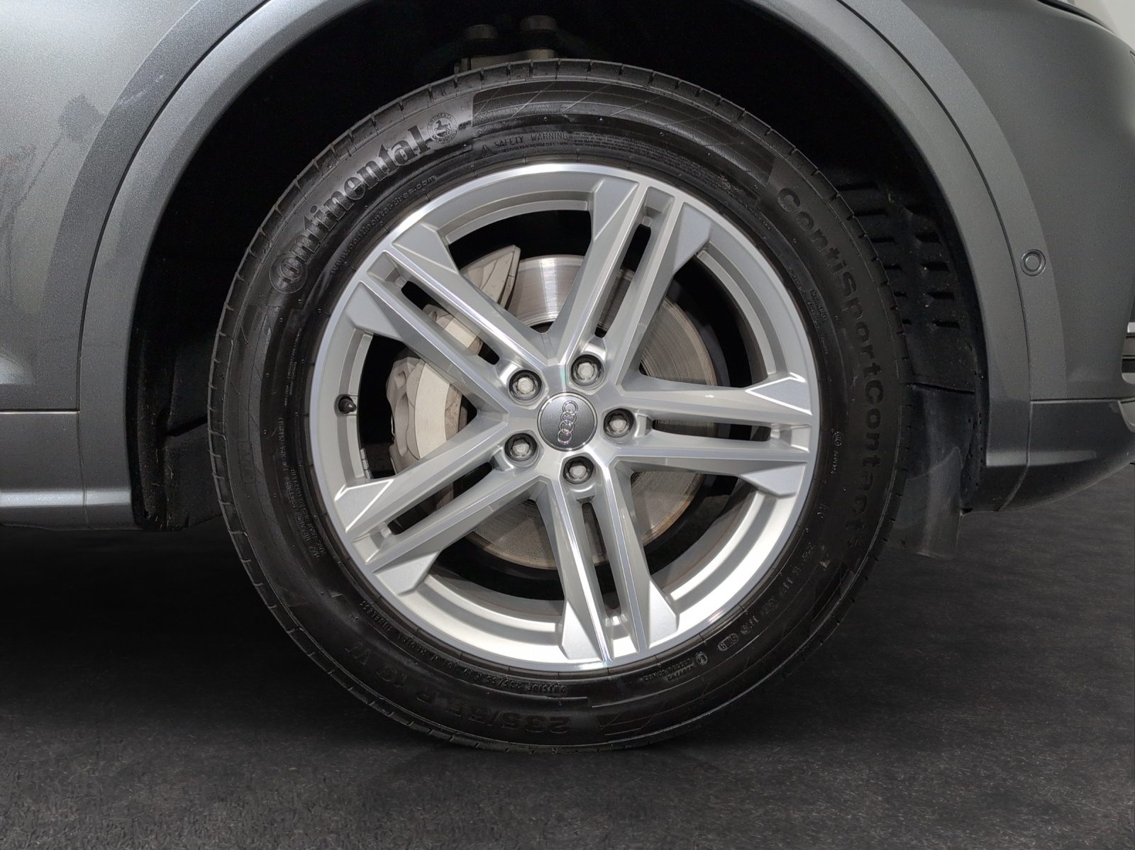 AUDI Q5 55 TFSI e sport, Full-Hybrid Petrol/Electric, Second hand / Used, Automatic - 5