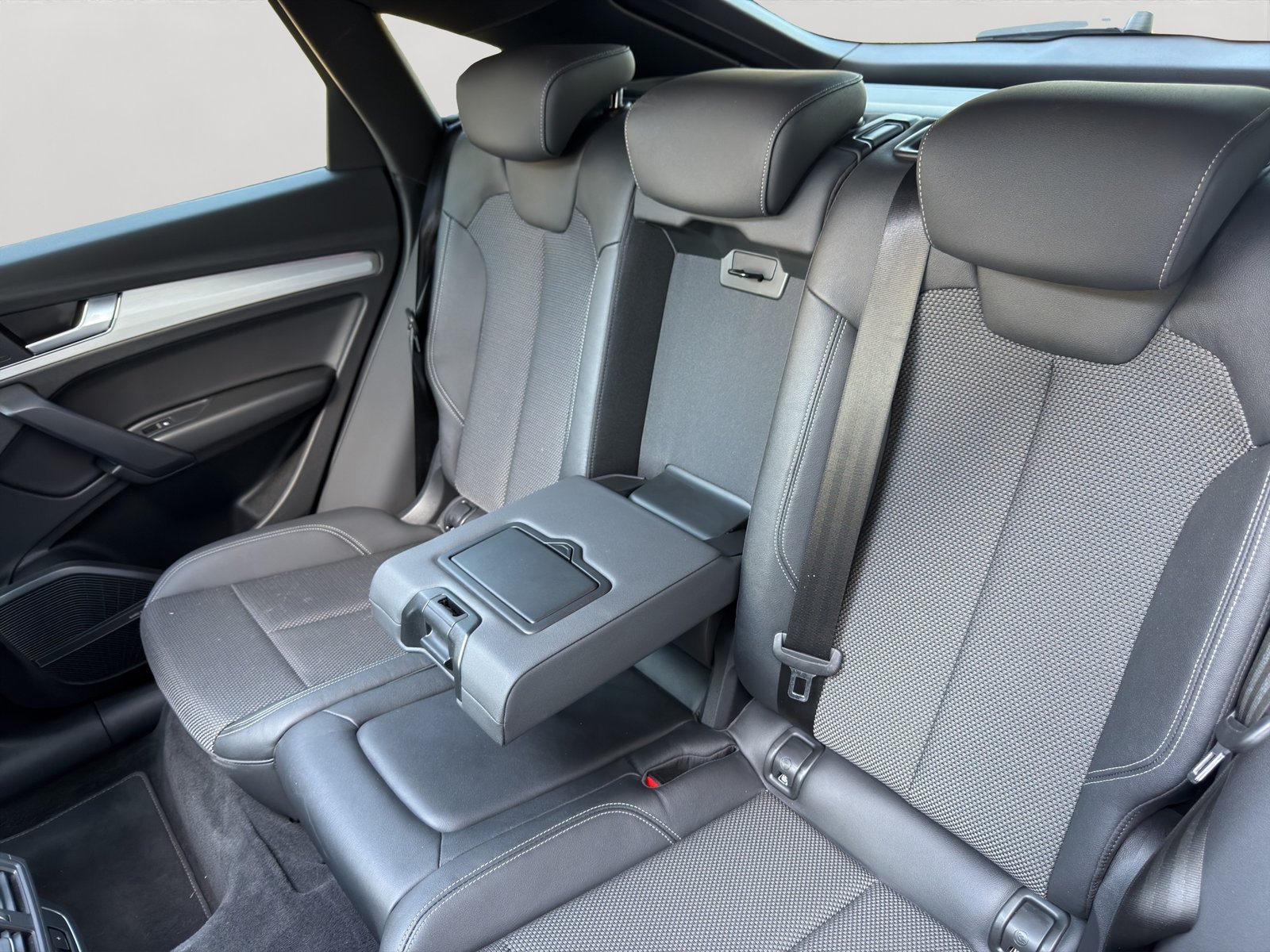 AUDI Q5 Sportback 40 TDI S-Line Blackedition quattro S-troni, Hybride Léger Diesel/Électricité, Occasion / Utilisé, Automatique - 4