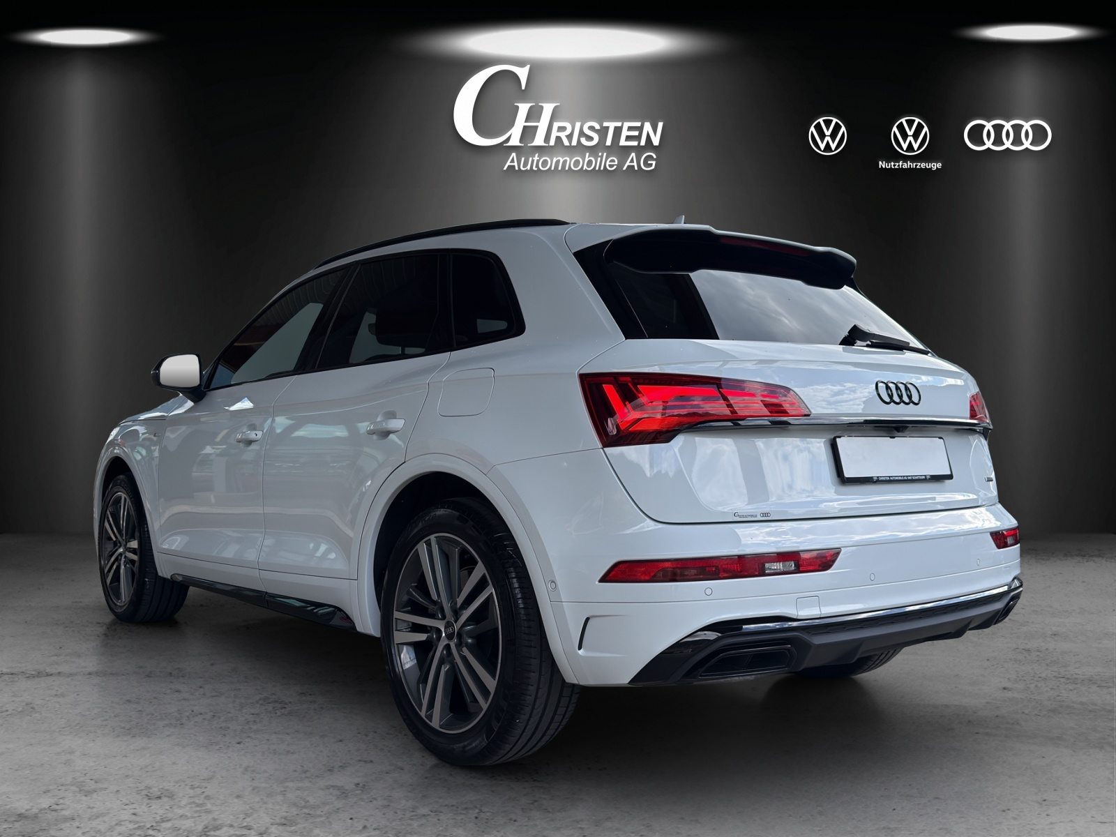 AUDI Q5 50 TFSI e Black Edition, Full-Hybrid Petrol/Electric, Second hand / Used, Automatic - 4