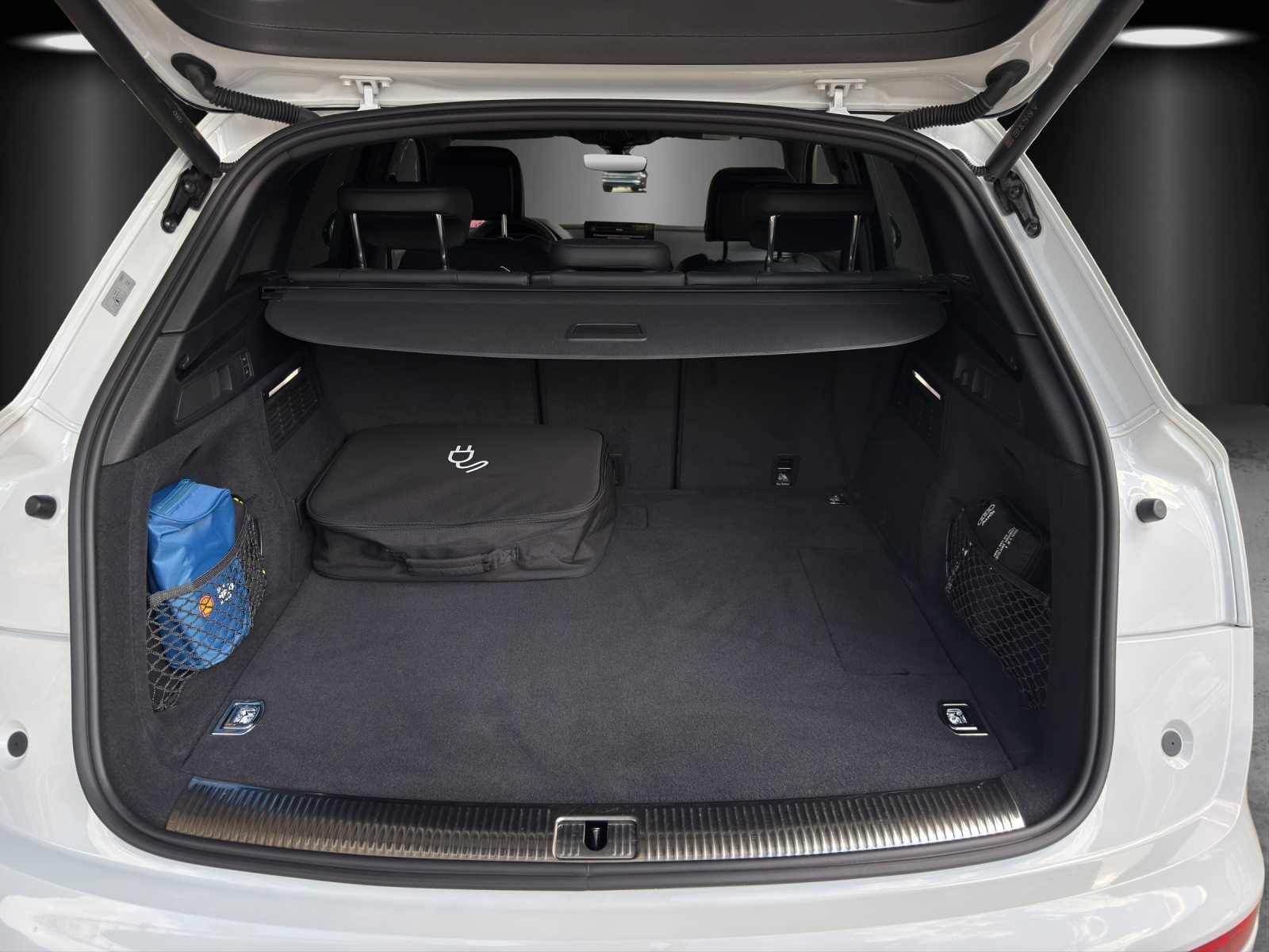 AUDI Q5 50 TFSI e Black Edition, Full-Hybrid Petrol/Electric, Second hand / Used, Automatic - 7