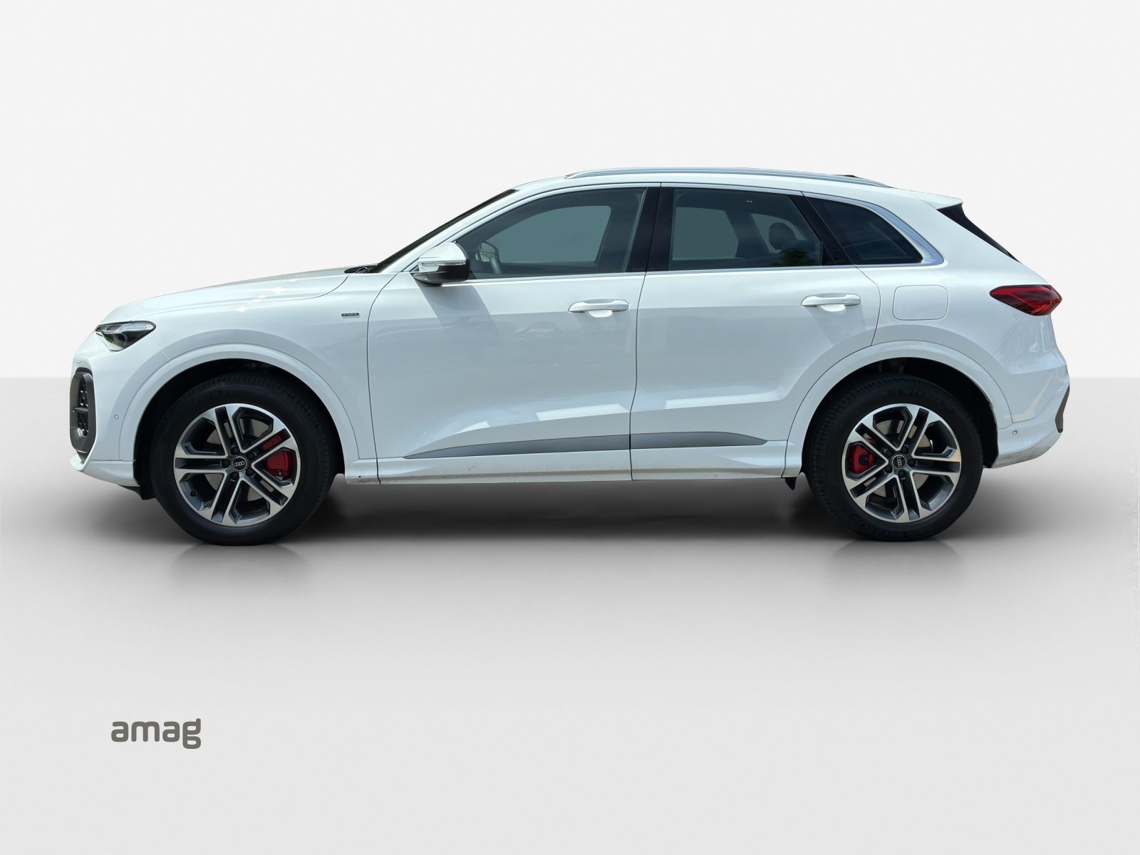AUDI Q5 SUV e-hybrid 270 kW, Voll-Hybrid Benzin/Elektro, Occasion / Gebraucht, Automatik - 2