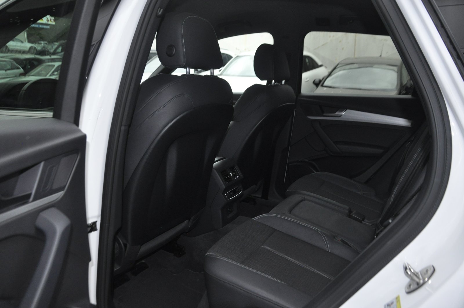 AUDI Q5 55 TFSI e sport quattro S line, Plug-in-Hybrid Benzin/Elektro, Occasion / Gebraucht, Automatik - 6