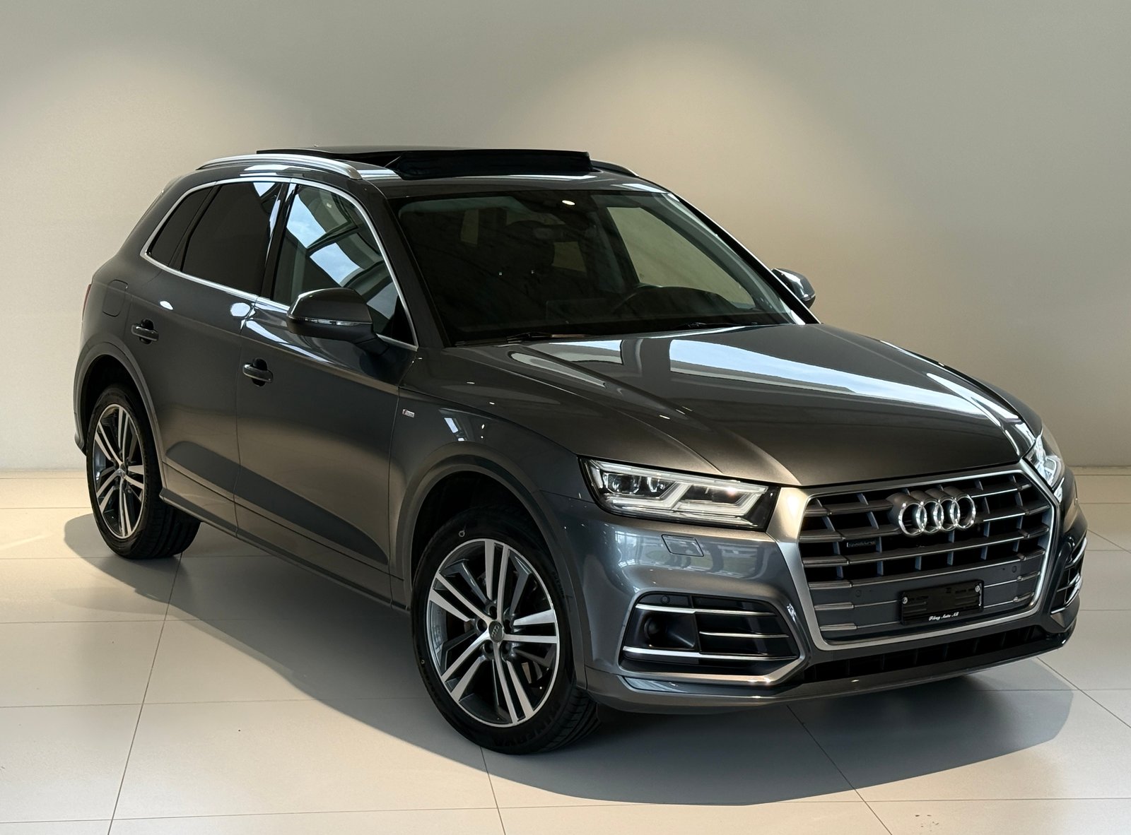 AUDI Q5 40 TDI sport S-Line quattro S-tronic ***Panoramadach