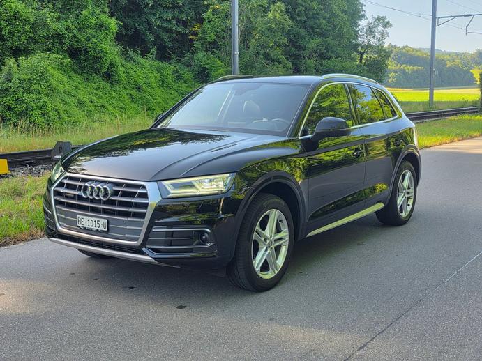 AUDI Q5 2.0 TFSI sport quattro S-tronic / Neu ab Mfk., Petrol, Second hand / Used, Automatic