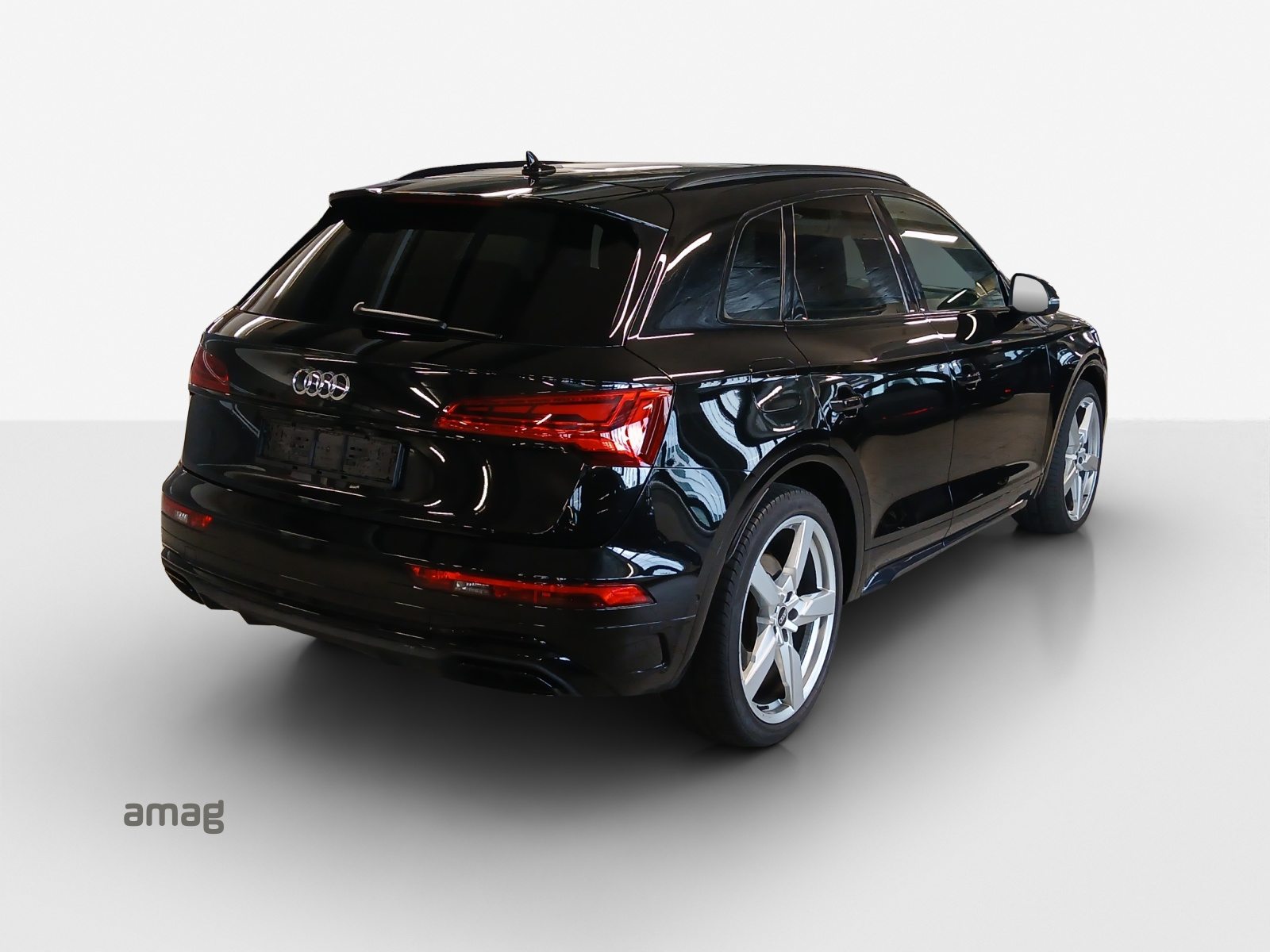 AUDI Q5 45 TFSI S line, Petrol, Second hand / Used, Automatic - 5