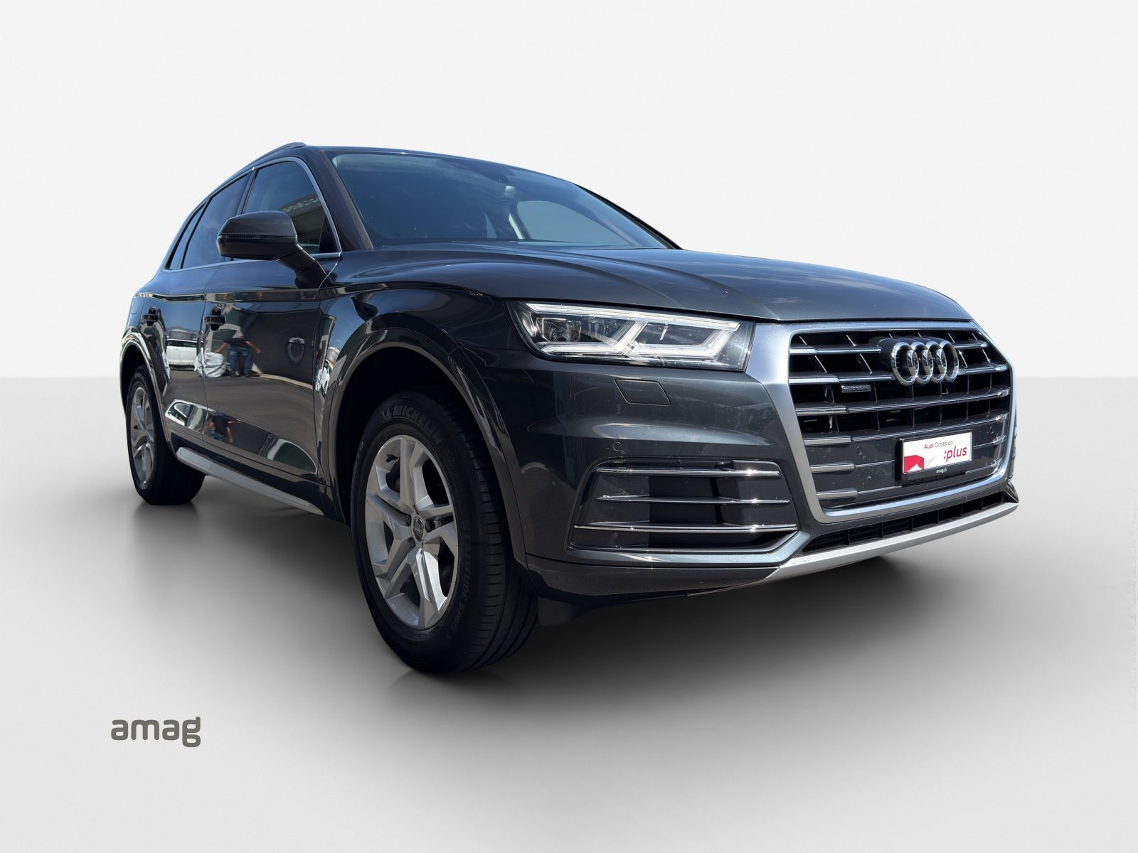 AUDI Q5 design, Benzin, Occasion / Gebraucht, Automatik - 6