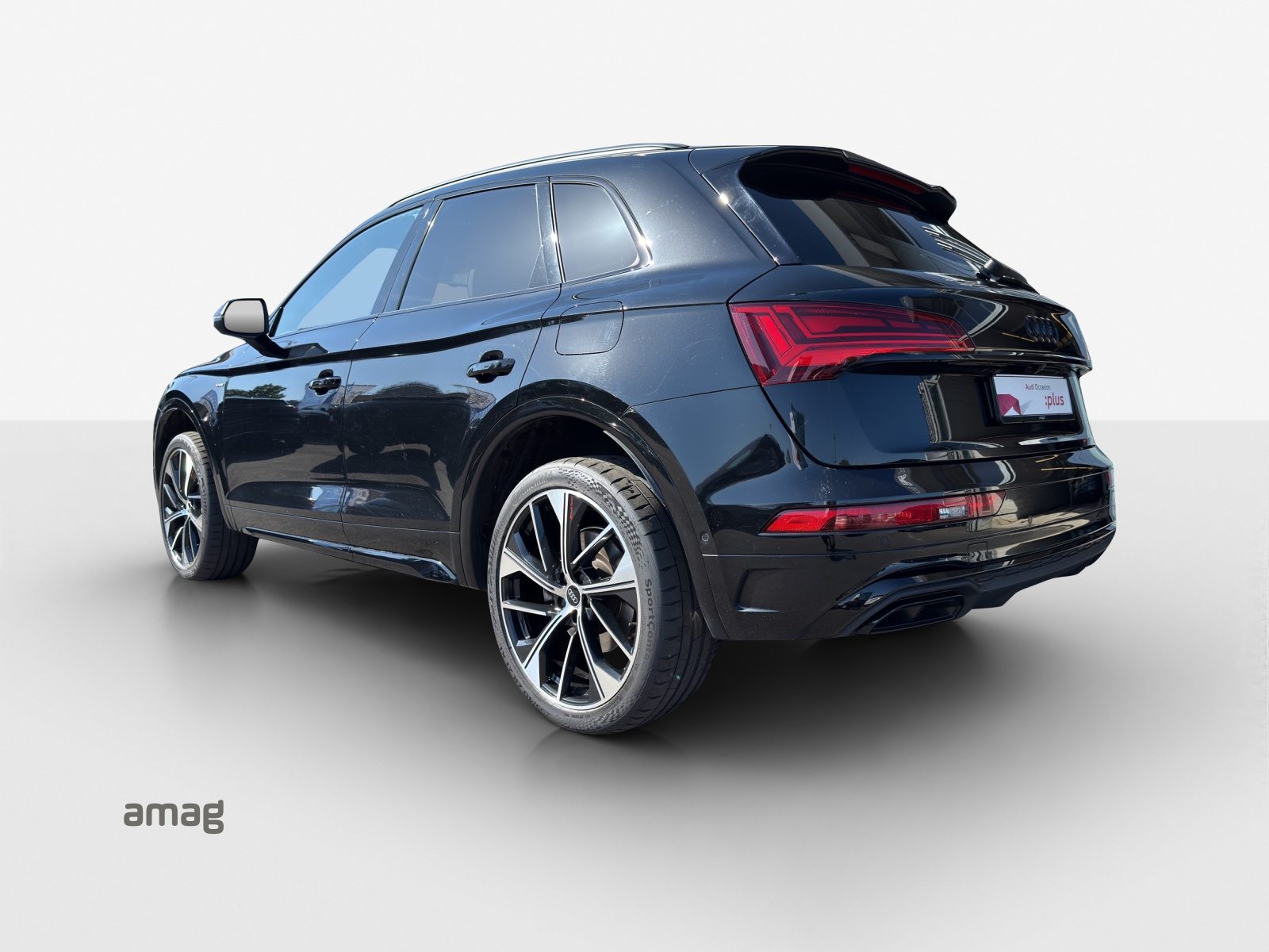AUDI Q5 50 TFSI e Black Edition, Voll-Hybrid Benzin/Elektro, Occasion / Gebraucht, Automatik - 3