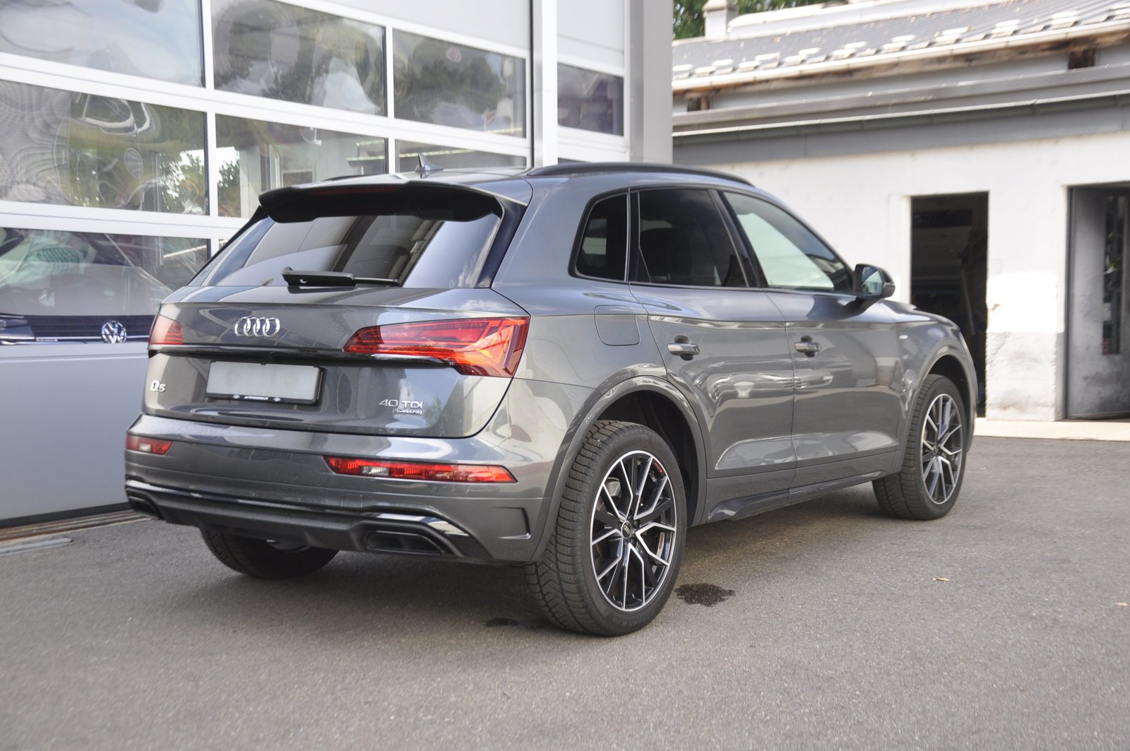 AUDI Q5 40 TDI Black Edition quattro S-tronic I Anhängerkup, Mild-Hybrid Diesel/Elektro, Occasion / Gebraucht, Automatik - 3