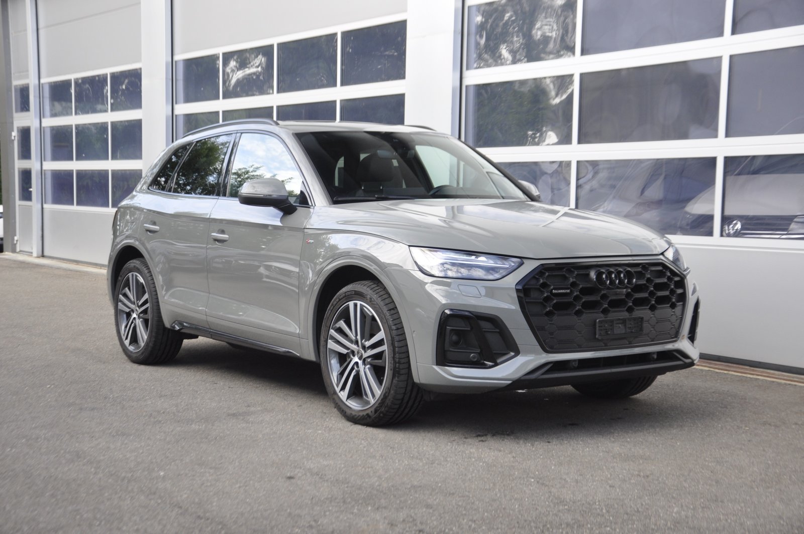 AUDI Q5 40 TDI Black Edition quattro S-tronic I Panoramadach
