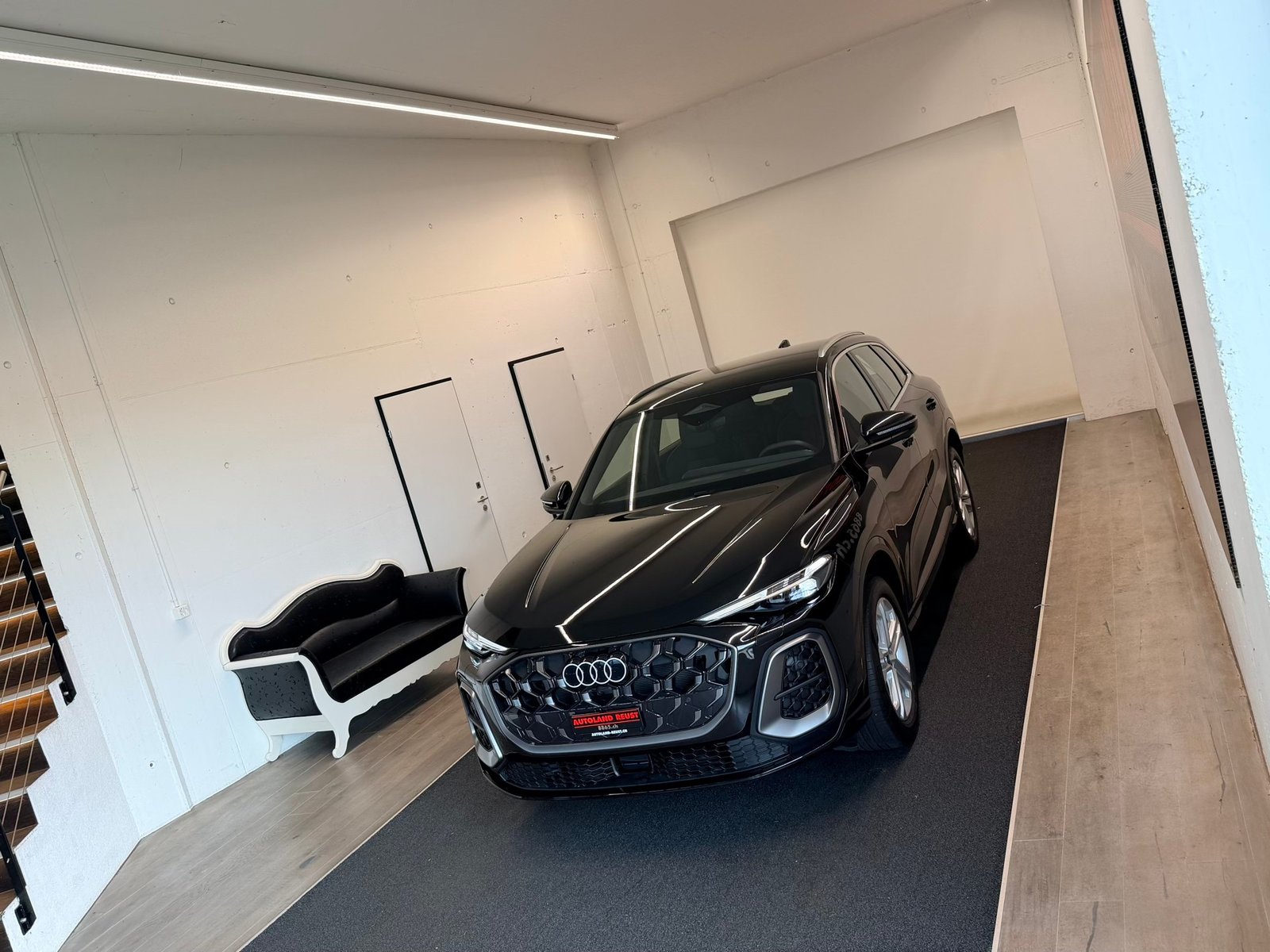 AUDI Q5 TFSI quatto 150 kW S-tronic, Mild-Hybrid Petrol/Electric, Second hand / Used, Automatic - 4