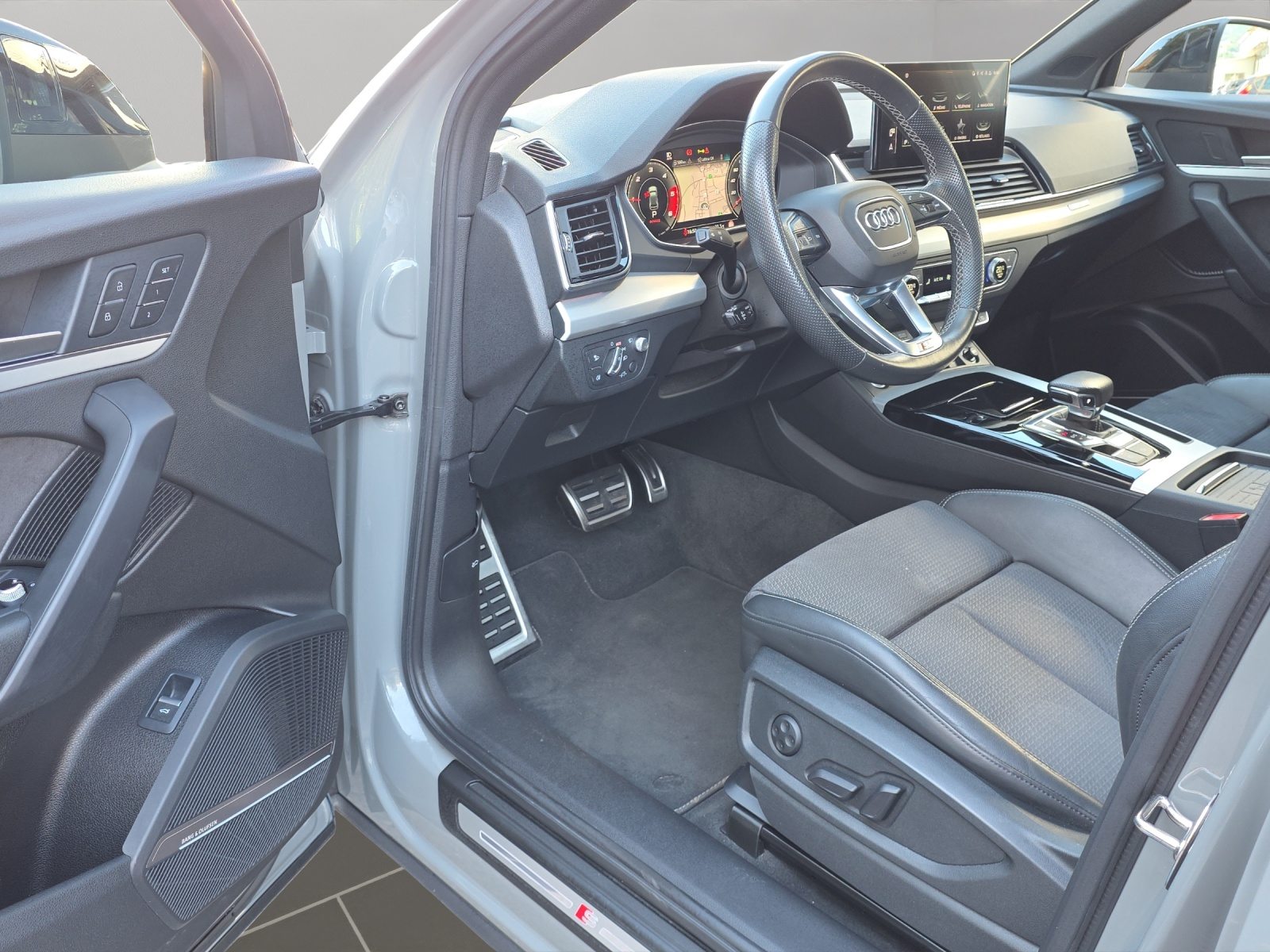 AUDI Q5 SB 40 TDI Black Edition, Diesel, Second hand / Used, Automatic - 6