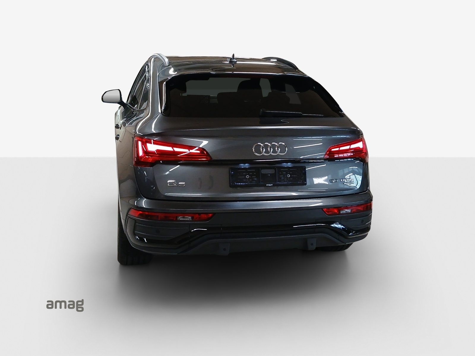 AUDI Q5 SB 50 TFSI e Black Edition, Full-Hybrid Petrol/Electric, Second hand / Used, Automatic - 4