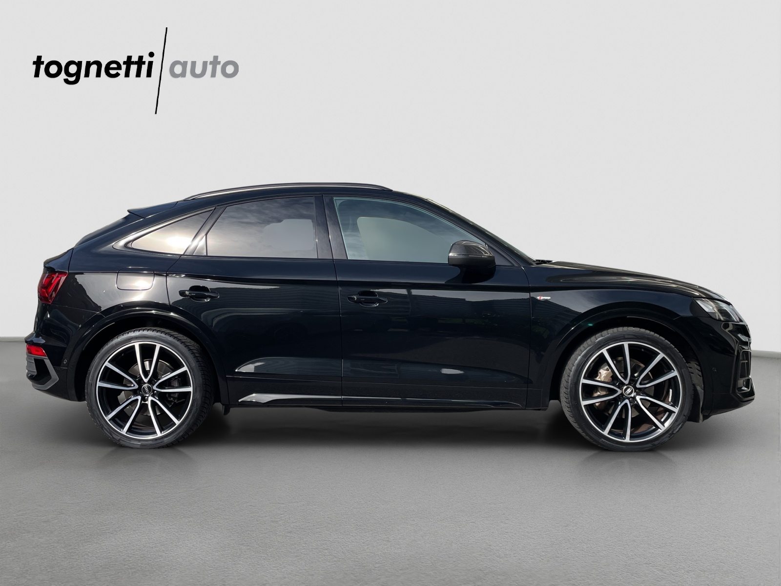 AUDI Q5 SB 40 TDI Black Edition, Diesel, Second hand / Used, Automatic - 3