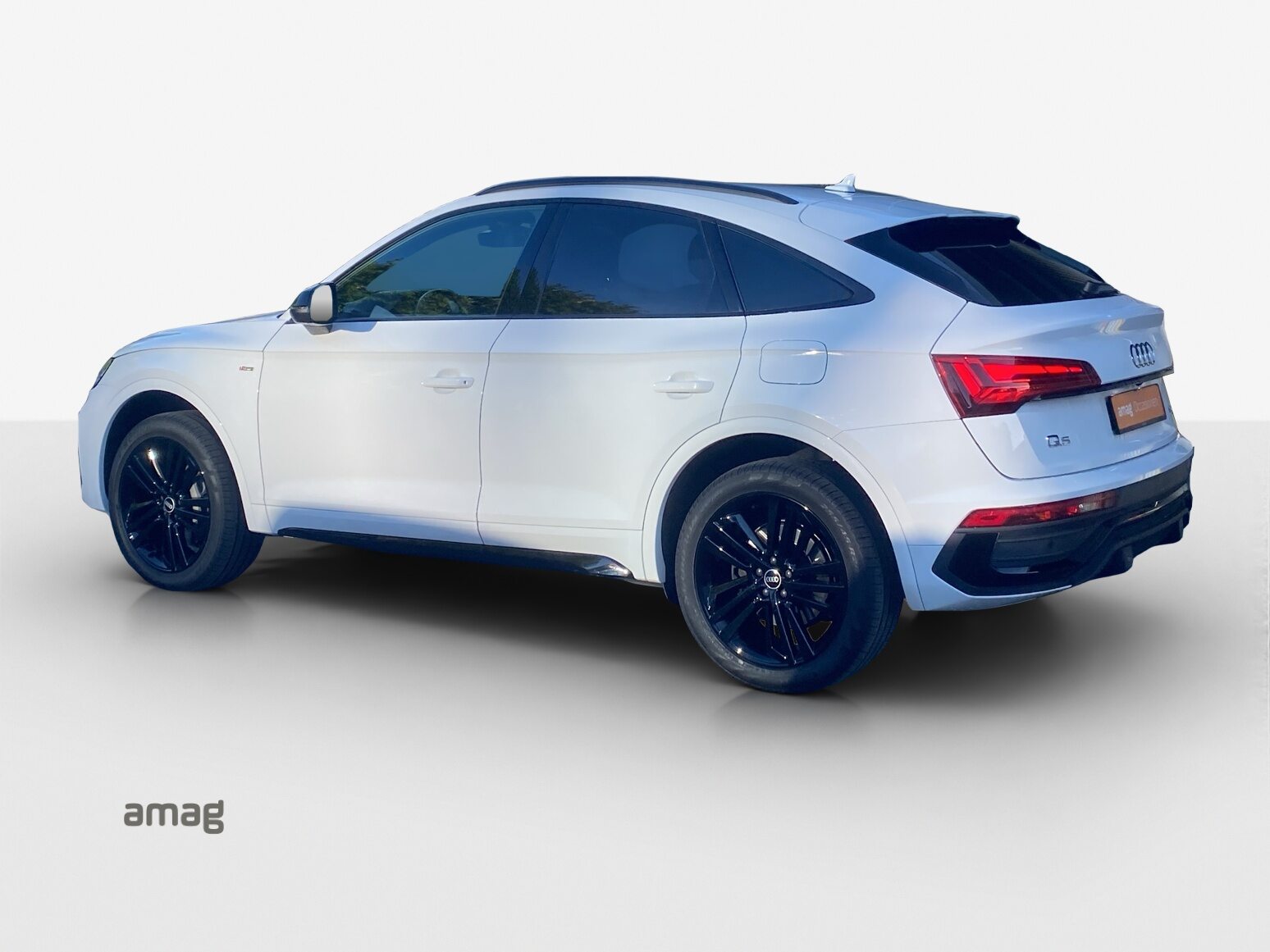 AUDI Q5 SB 50 TFSI e Black Edition, Voll-Hybrid Benzin/Elektro, Occasion / Gebraucht, Automatik - 3