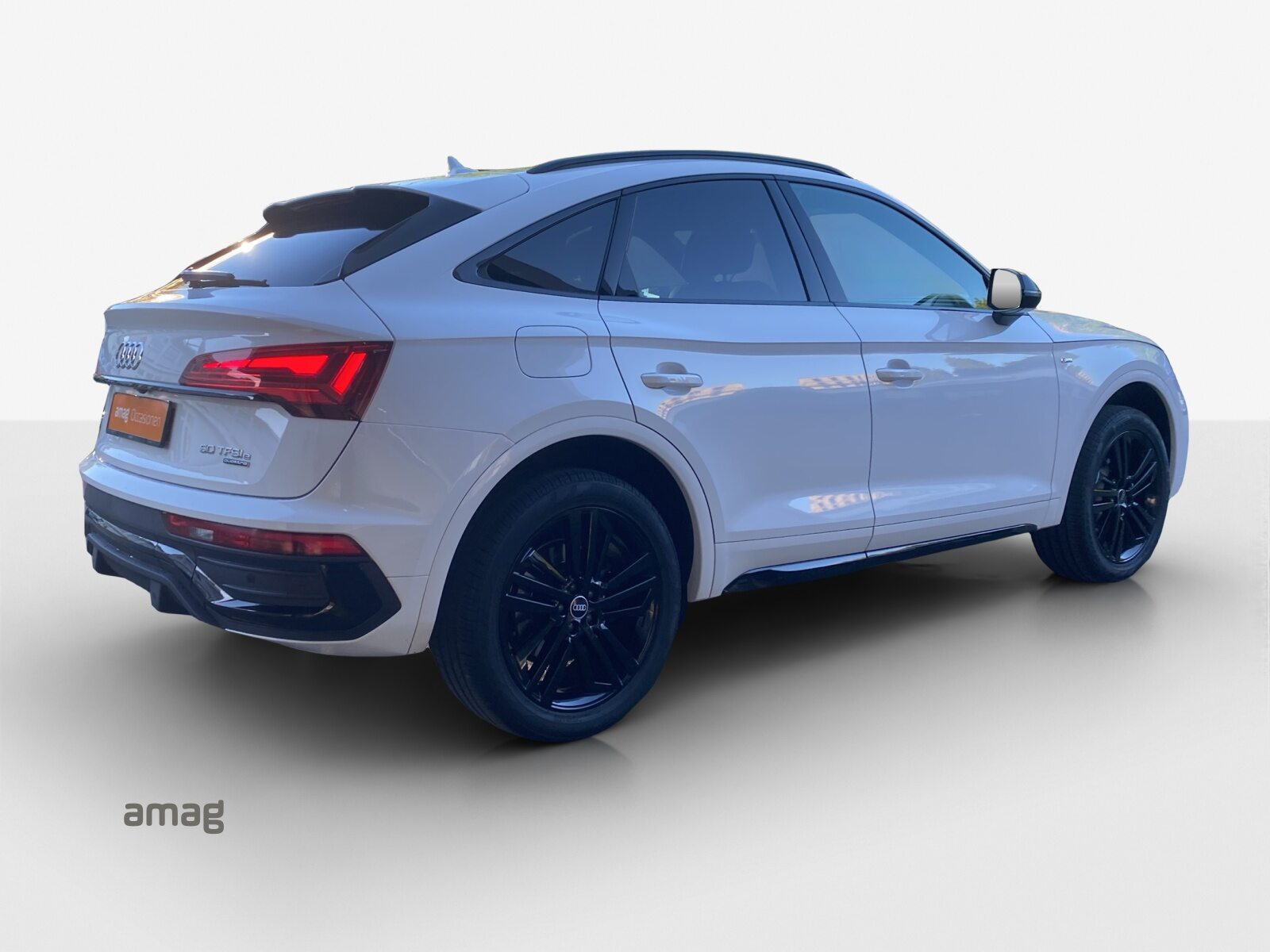 AUDI Q5 SB 50 TFSI e Black Edition, Voll-Hybrid Benzin/Elektro, Occasion / Gebraucht, Automatik - 5