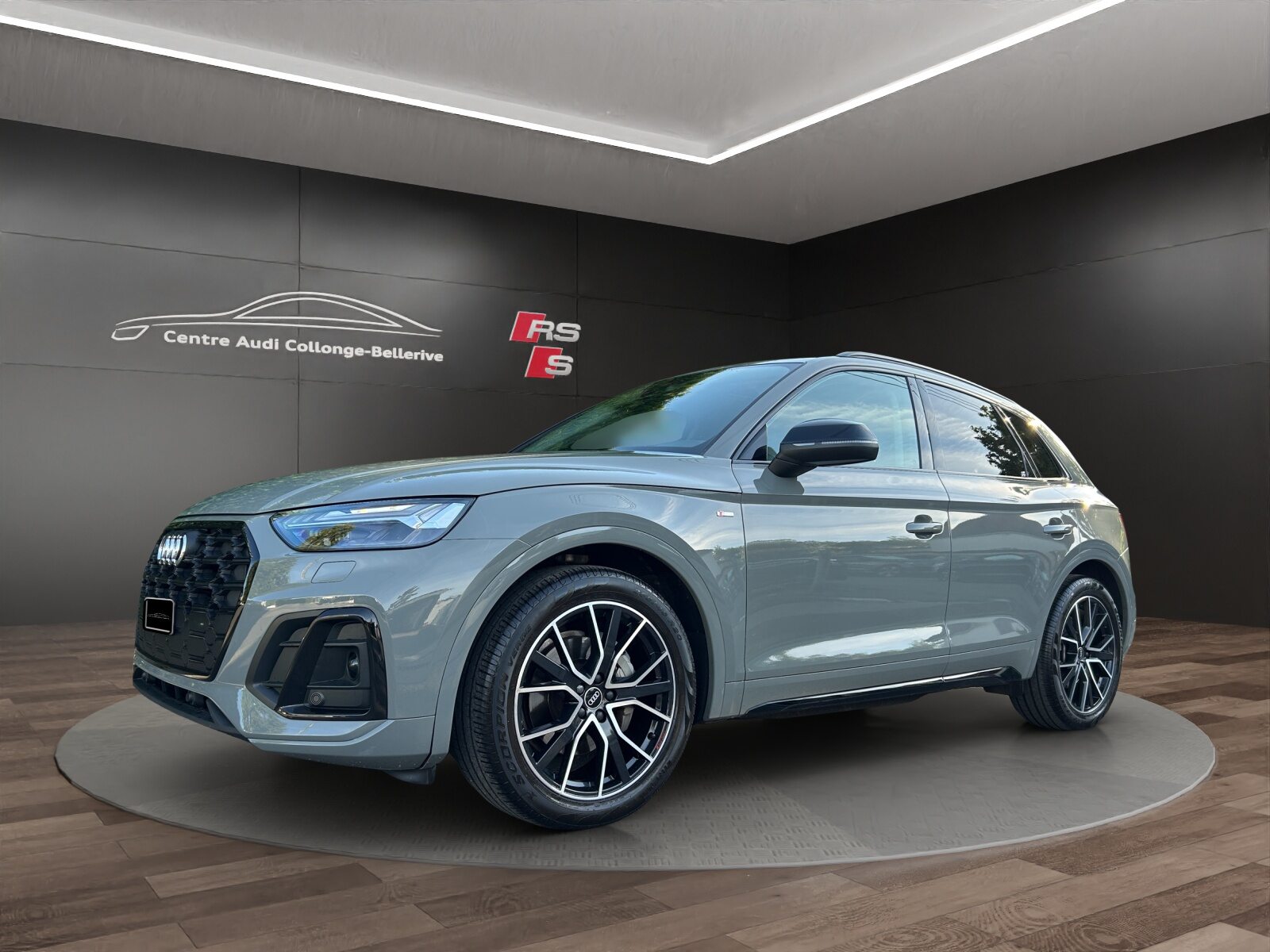 AUDI Q5 45 TFSI S line