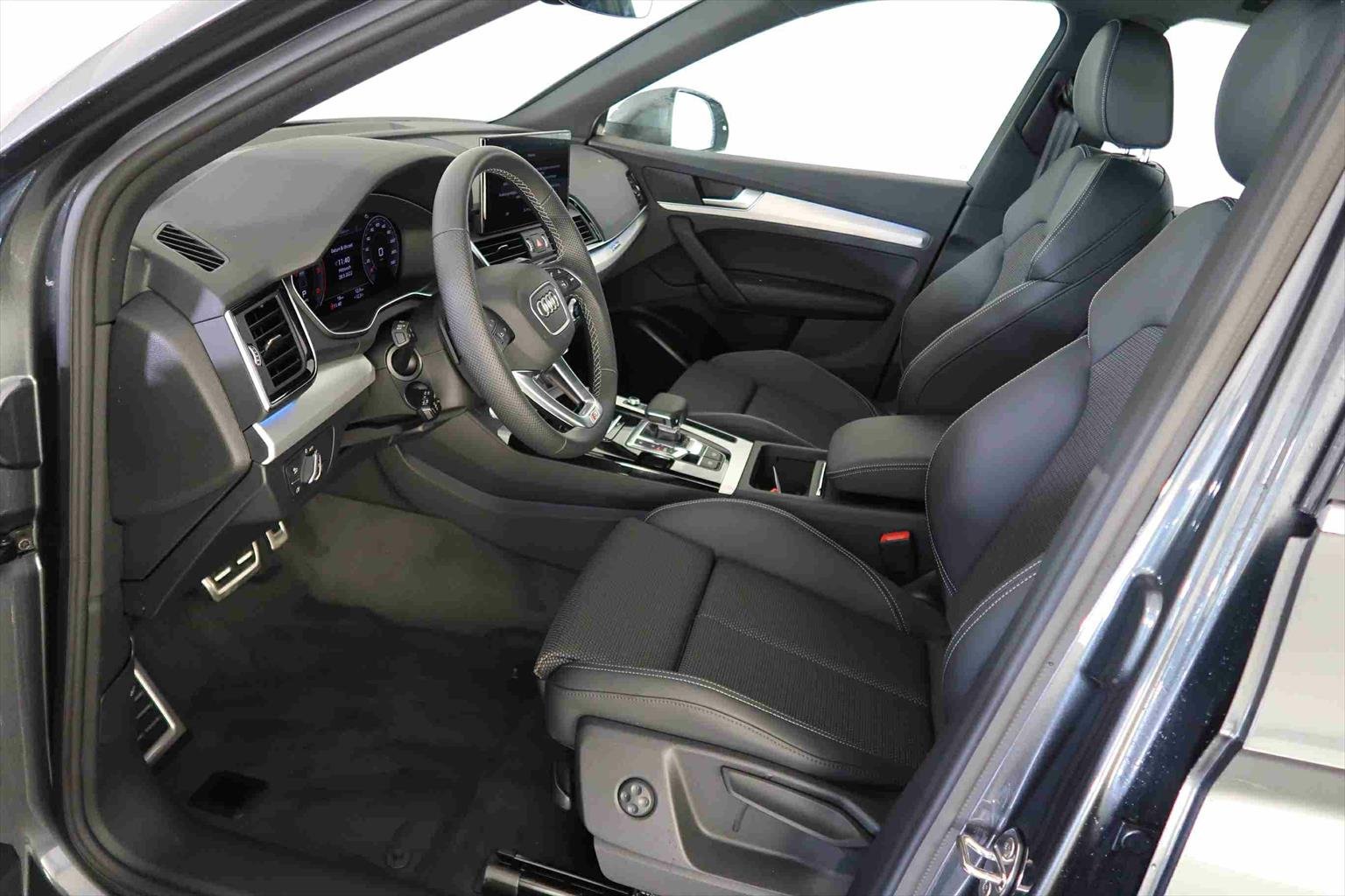 AUDI Q5 40 TDI S-Line quattro S-tronic, Mild-Hybrid Diesel/Electric, Second hand / Used, Automatic - 5