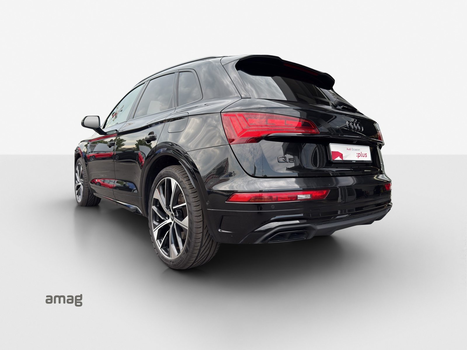 AUDI Q5 55 TFSI e S line, Full-Hybrid Petrol/Electric, Second hand / Used, Automatic - 3