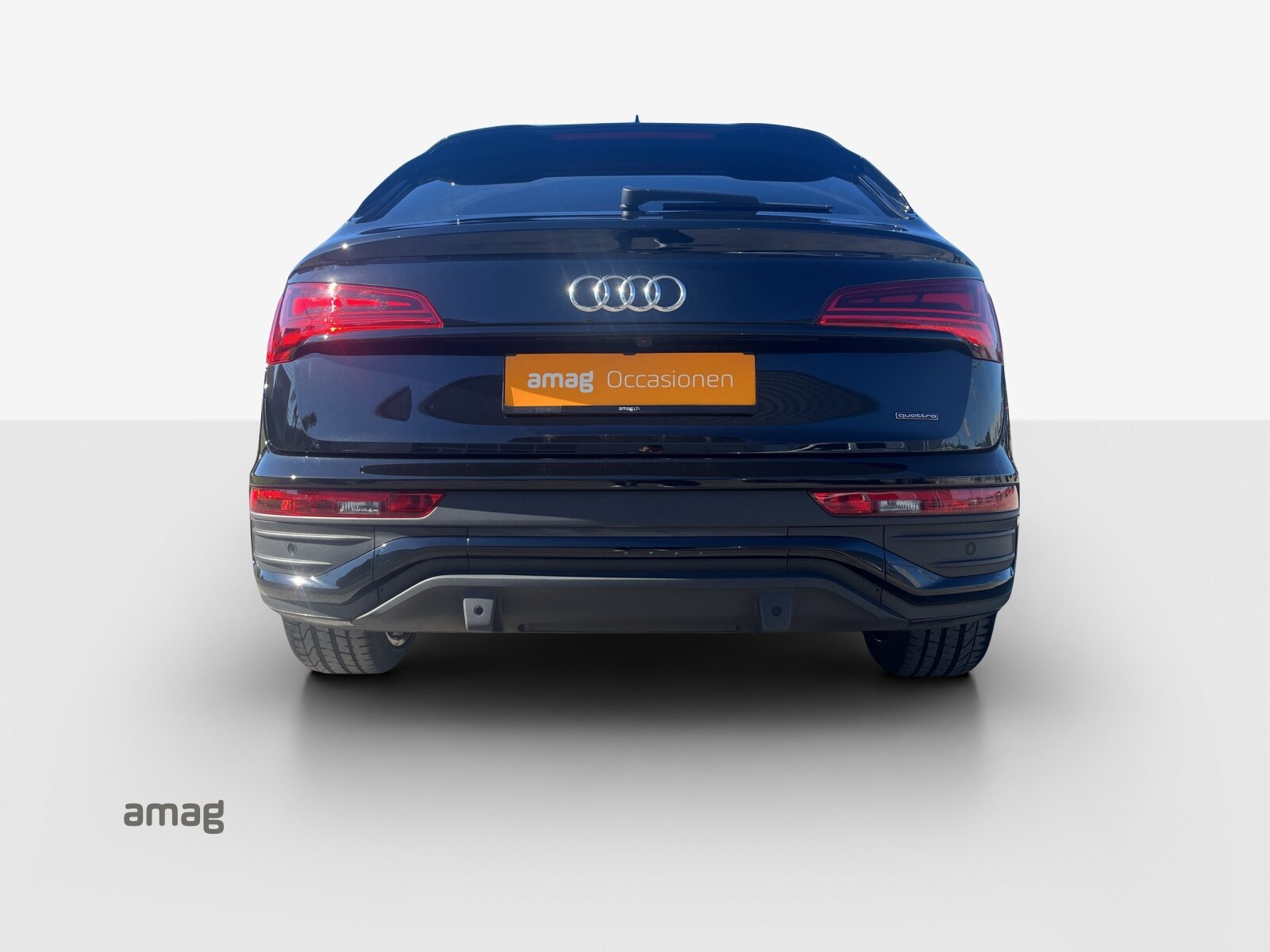 AUDI Q5 SB 45 TFSI Black Edition, Benzin, Occasion / Gebraucht, Automatik - 4