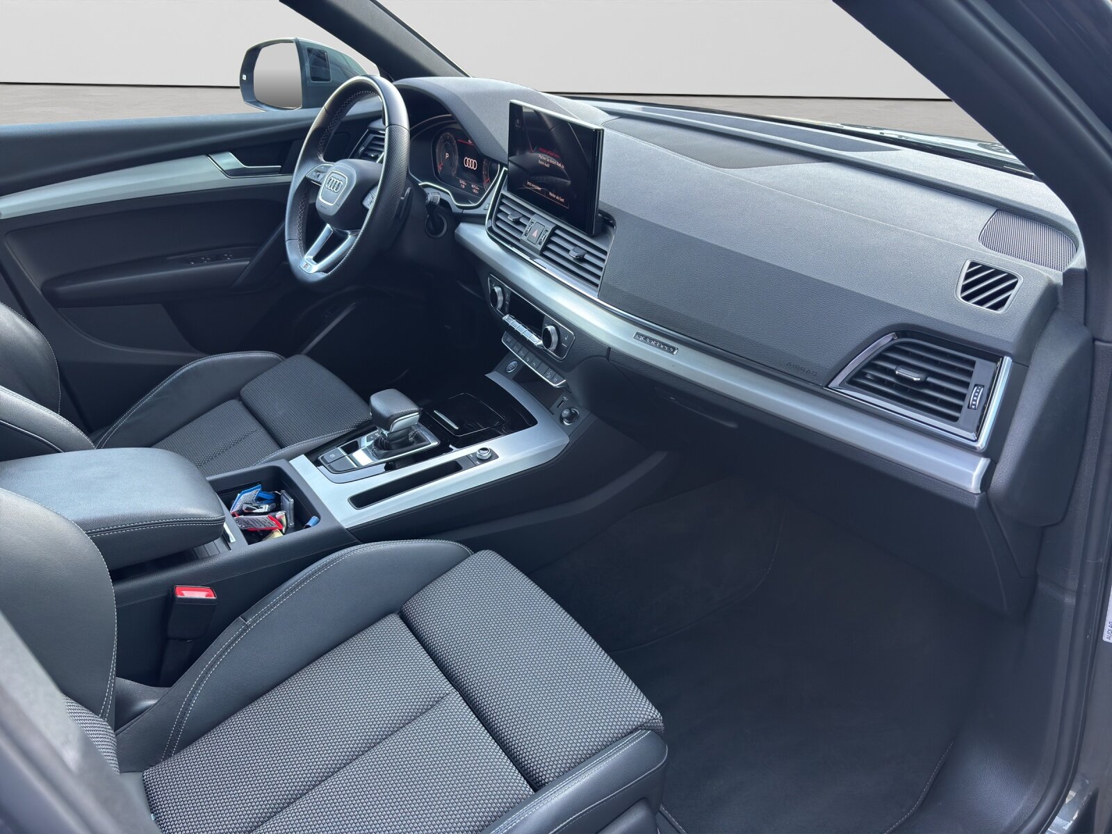 AUDI Q5 2.0 40 TDI S Line quattro S-Tronic, Mild-Hybrid Diesel/Elektro, Occasion / Gebraucht, Automatik - 5
