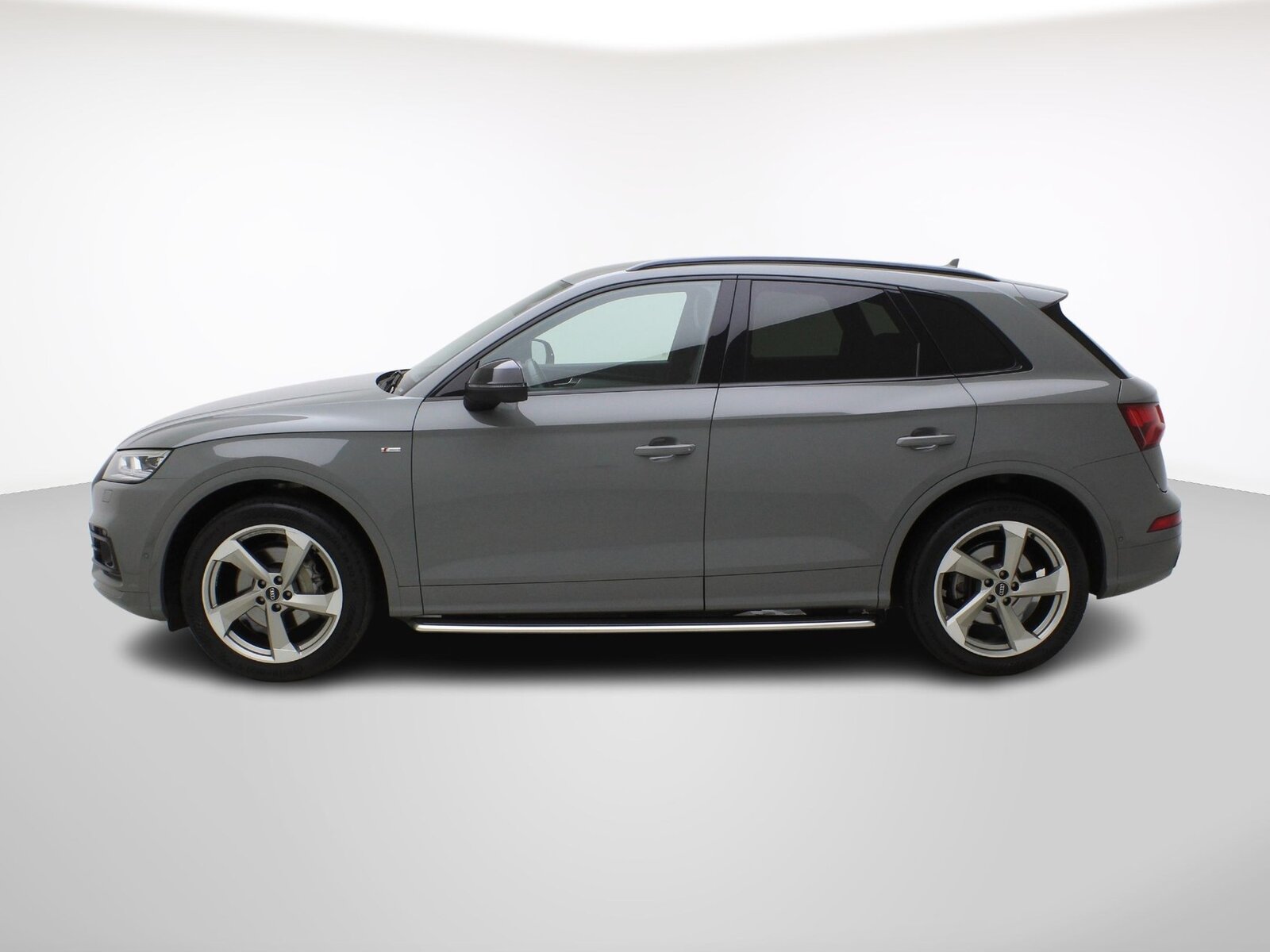 AUDI Q5 45 TFSI S line quattro S-Tronic, Mild-Hybrid Benzin/Elektro, Occasion / Gebraucht, Automatik - 3