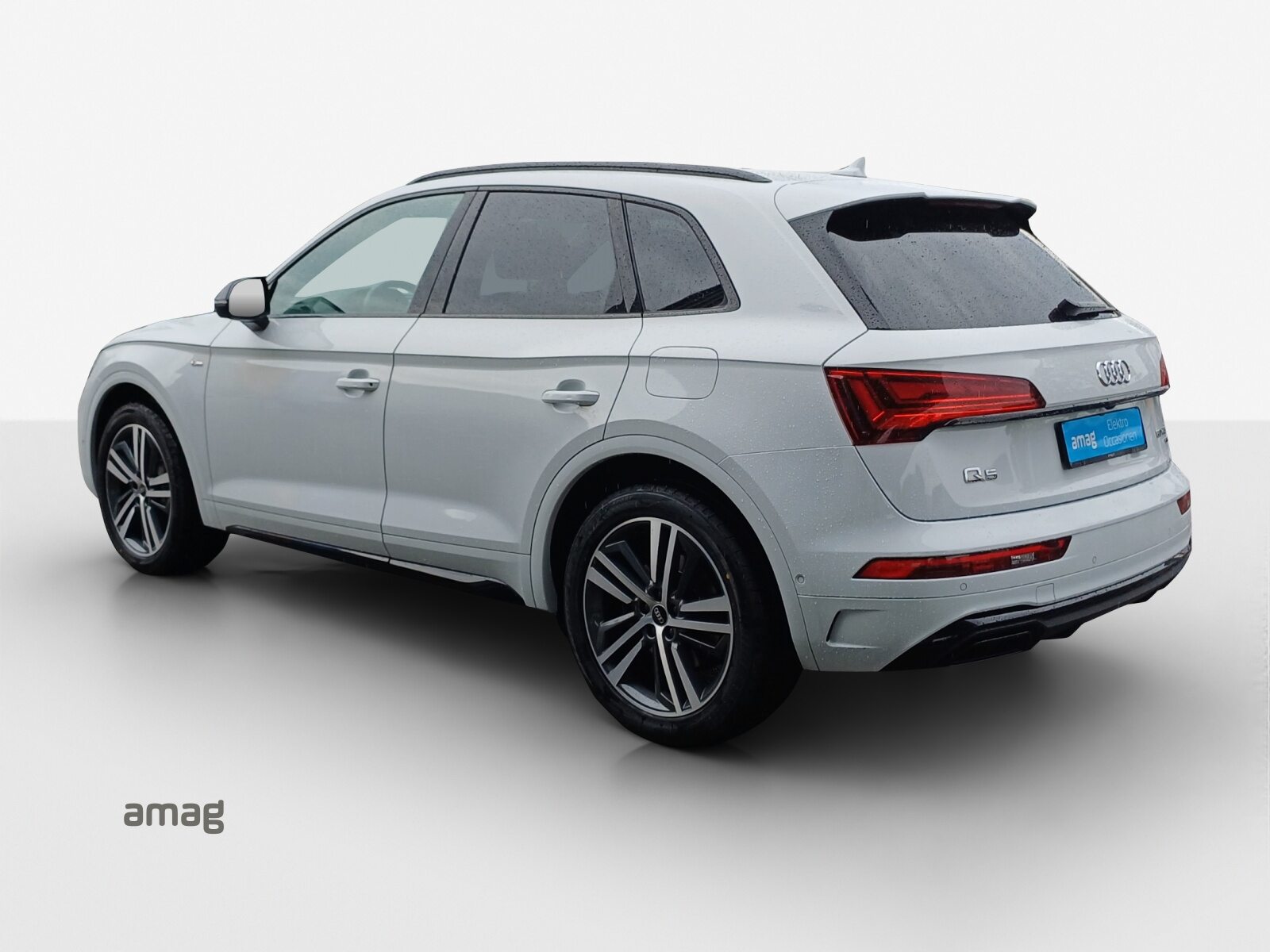 AUDI Q5 50 TFSI e Black Edition, Full-Hybrid Petrol/Electric, Second hand / Used, Automatic - 3